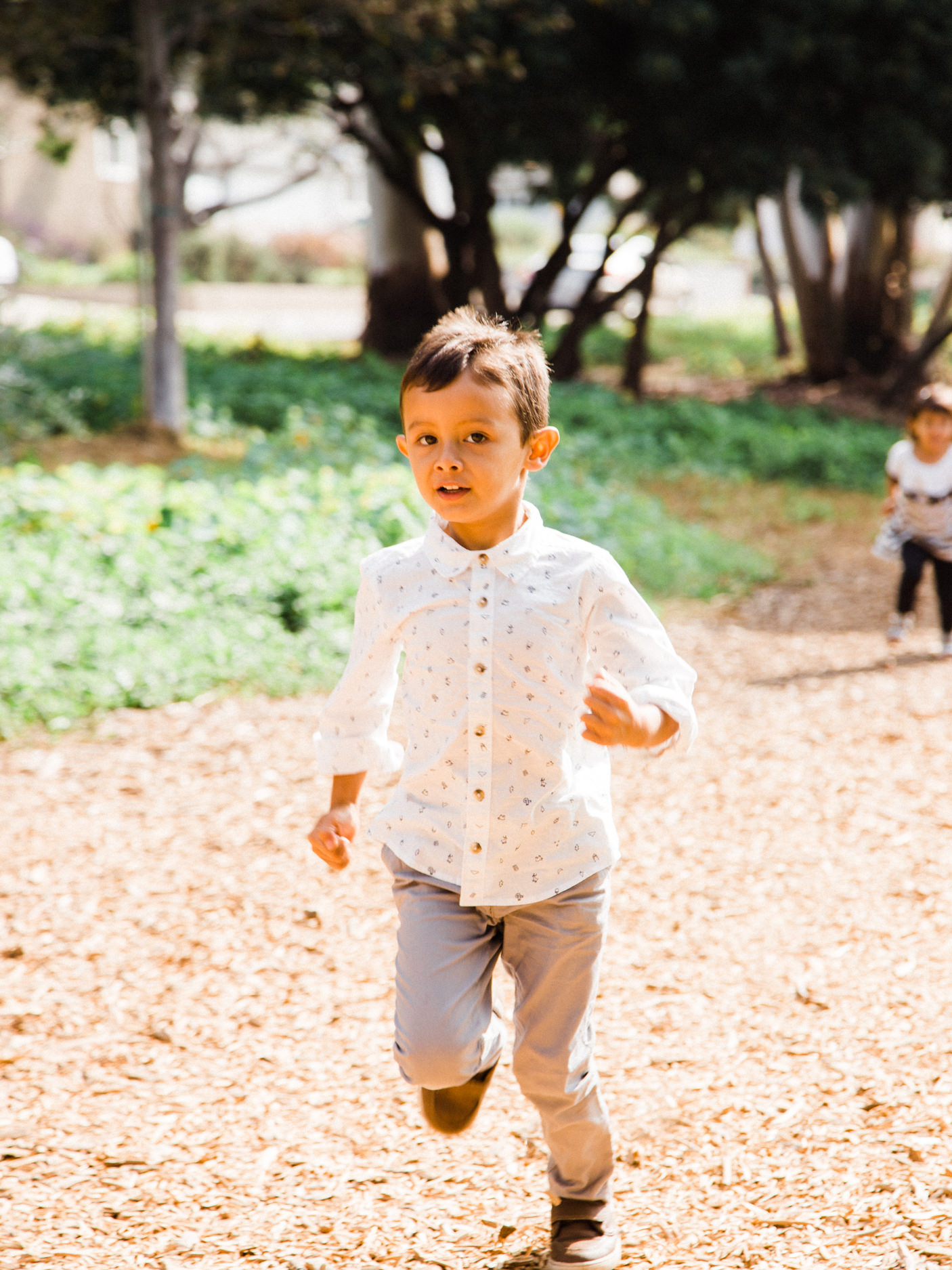 Valley Park Hermosa Beach Valley Park Hermosa Beach Family Portrait Photographs and Valley Park Hermosa Beach Family Portrait Photography from Fine Art Family Portrait Photographer, engagement photographer and Wedding Photographer Daniel Doty Photography.