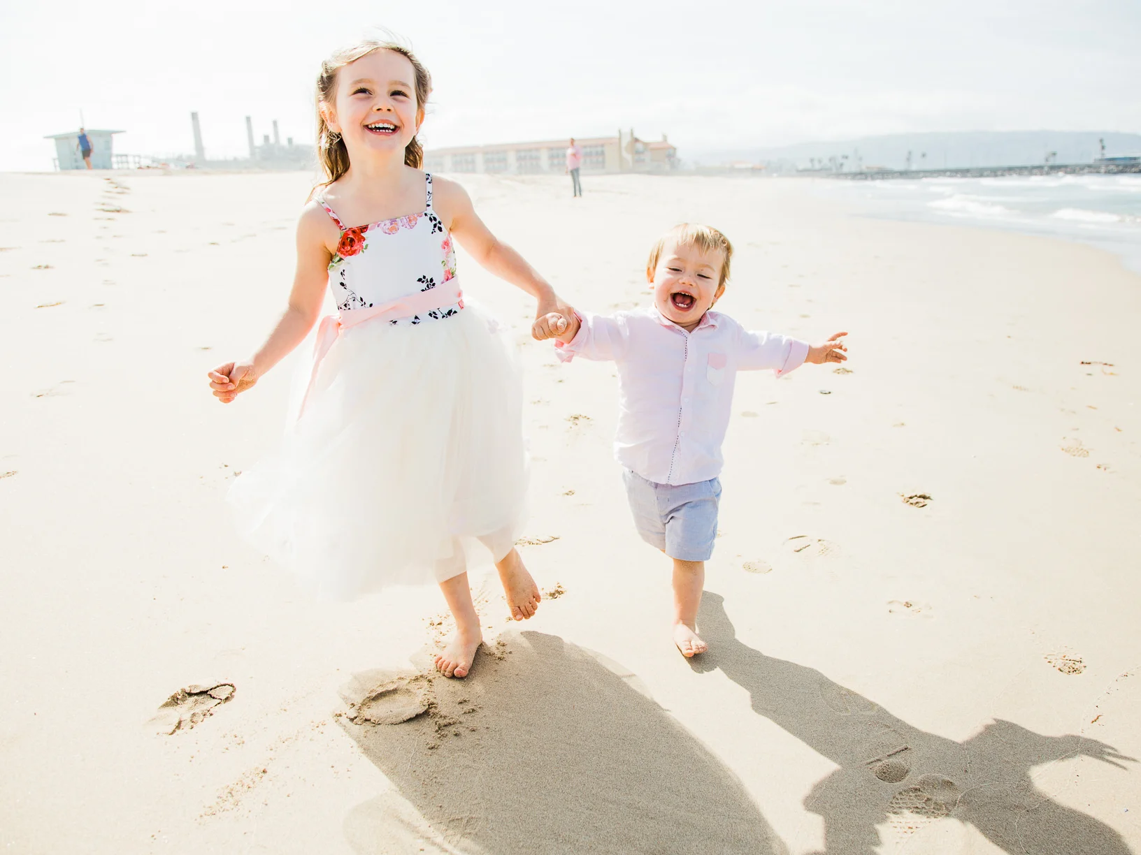Barth Family Portraits - Hermosa Beach, CA. Hermosa Beach Family Portrait Photographs and Hermosa Beach Family Portrait Photography from Fine Art Family Portrait and Wedding Photographer, engagement photographer and Wedding Photographer Daniel Doty Photography.