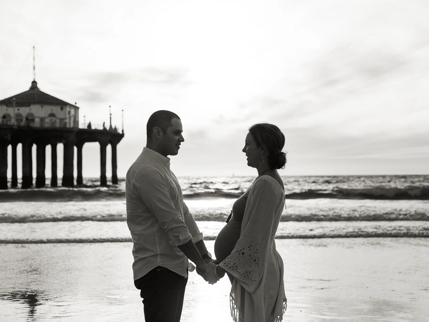 Juli and Tim Maternity Portrait Session at The Manhattan Beach Pier in Manhattan Beach, CA from Daniel Doty Photography. Maternity Portrait Session at The Manhattan Beach Pier Photographs and Maternity Portrait Session at The Manhattan Beach Pier Photography from Fine Art Family Portrait and Wedding Photographer, engagement photographer and Wedding Photographer Daniel Doty Photography.