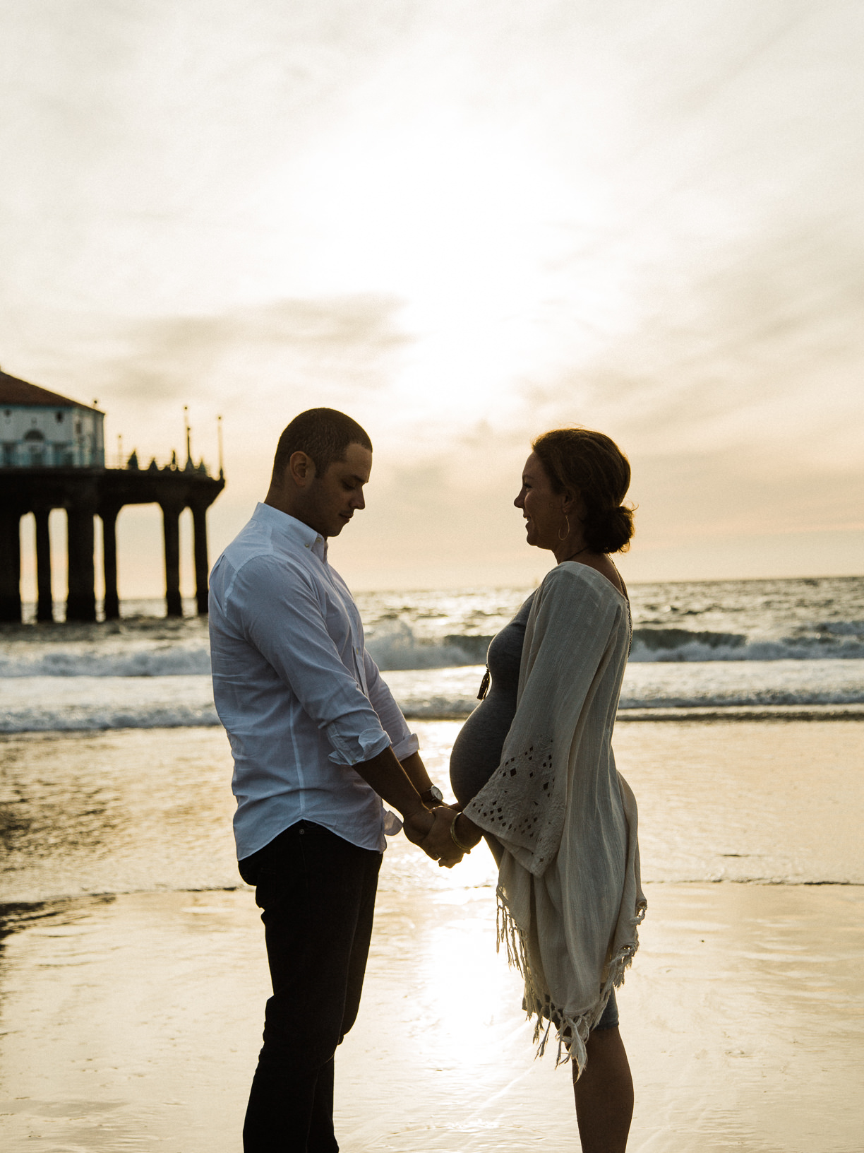  Juli and Tim Maternity Portrait Session at The Manhattan Beach Pier in Manhattan Beach, CA from Daniel Doty Photography. Maternity Portrait Session at The Manhattan Beach Pier Photographs and Maternity Portrait Session at The Manhattan Beach Pier Ph