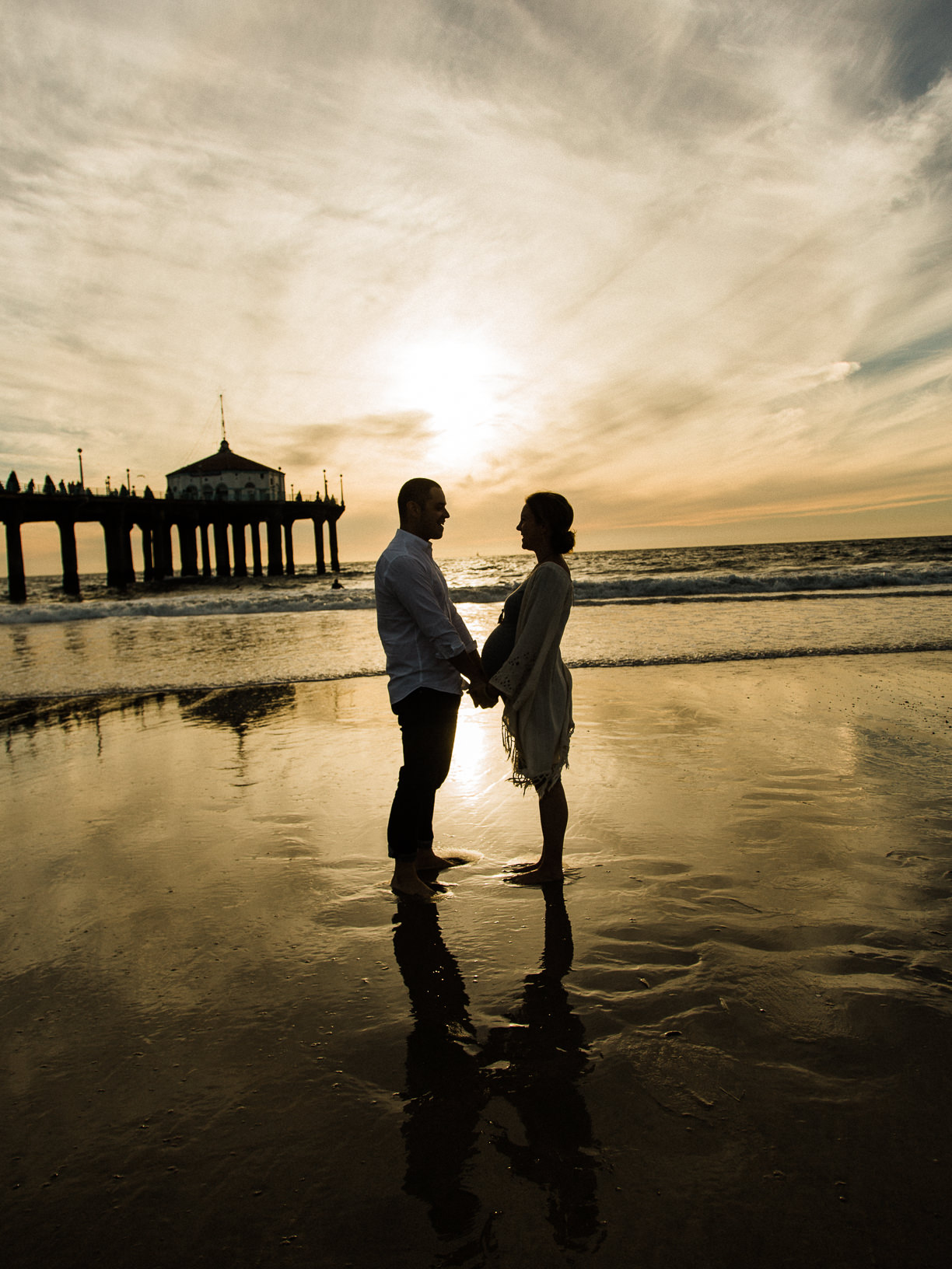  Juli and Tim Maternity Portrait Session at The Manhattan Beach Pier in Manhattan Beach, CA from Daniel Doty Photography. Maternity Portrait Session at The Manhattan Beach Pier Photographs and Maternity Portrait Session at The Manhattan Beach Pier Ph