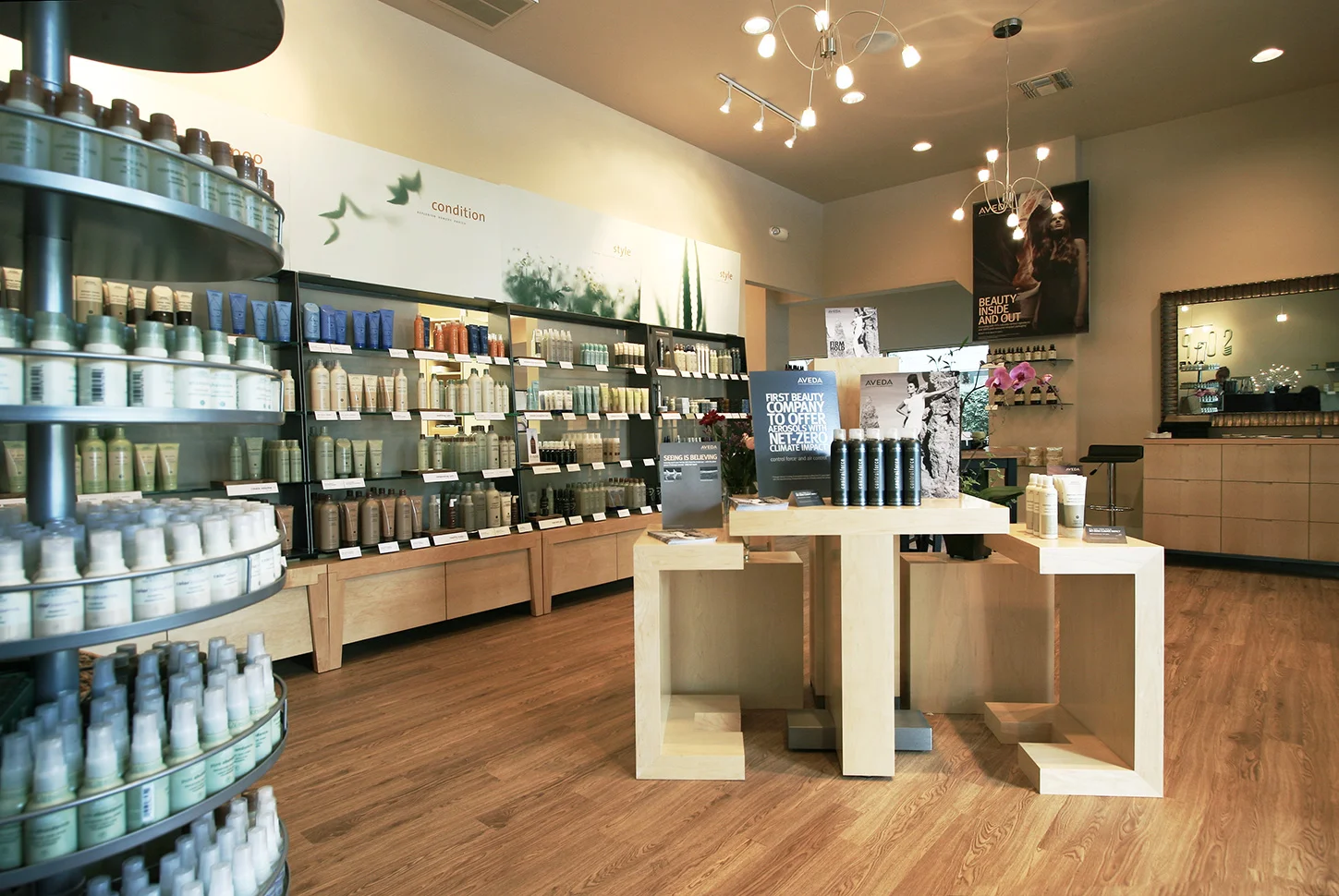  Hair &amp; Spa Salon 