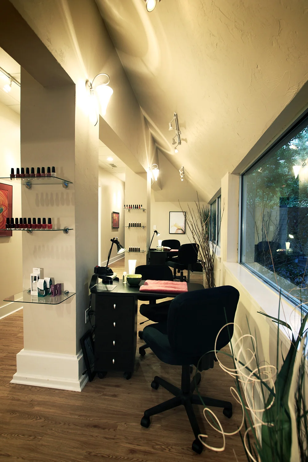  Hair &amp; Spa Salon 