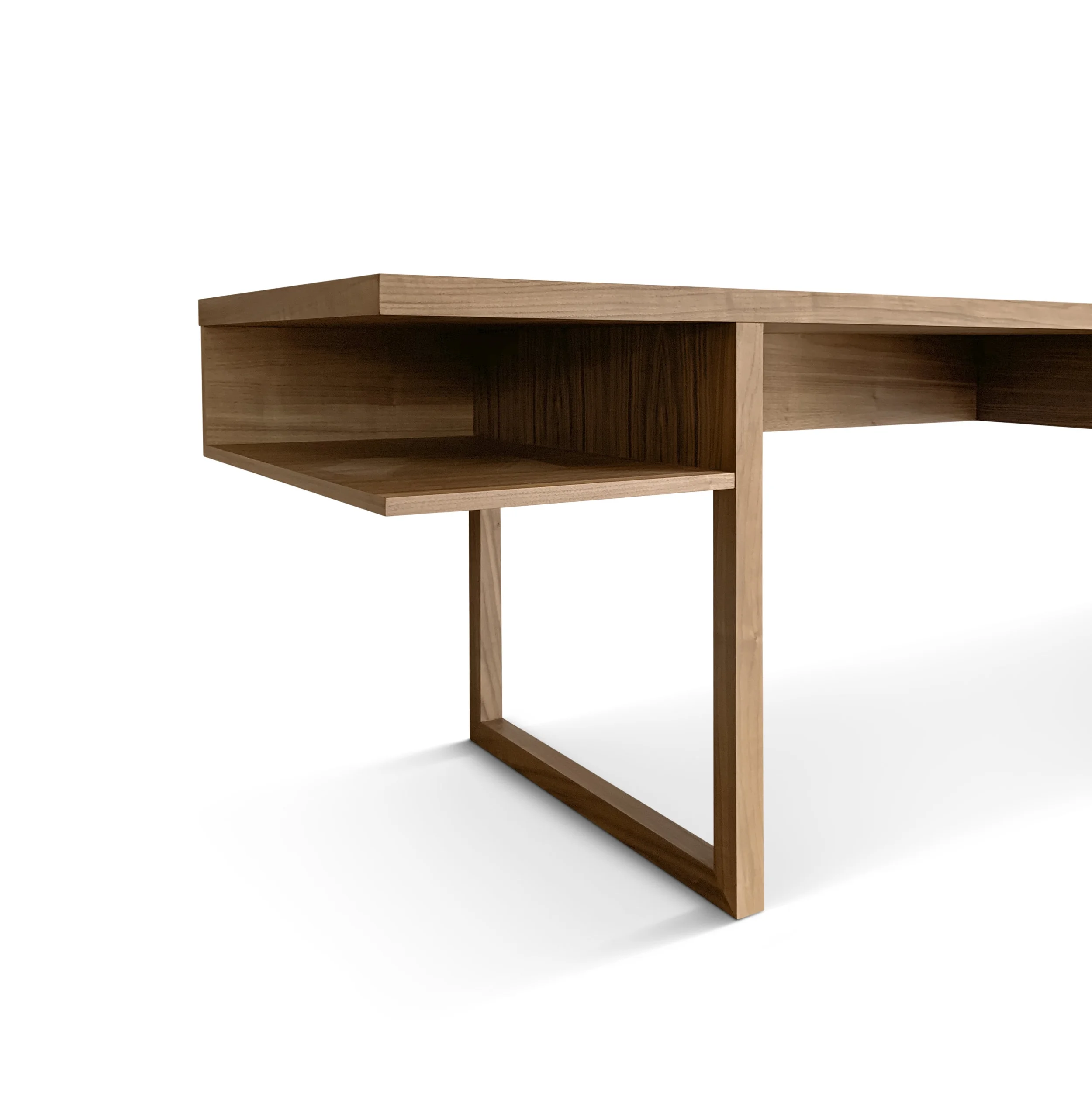 Desk_4468 HR.jpg