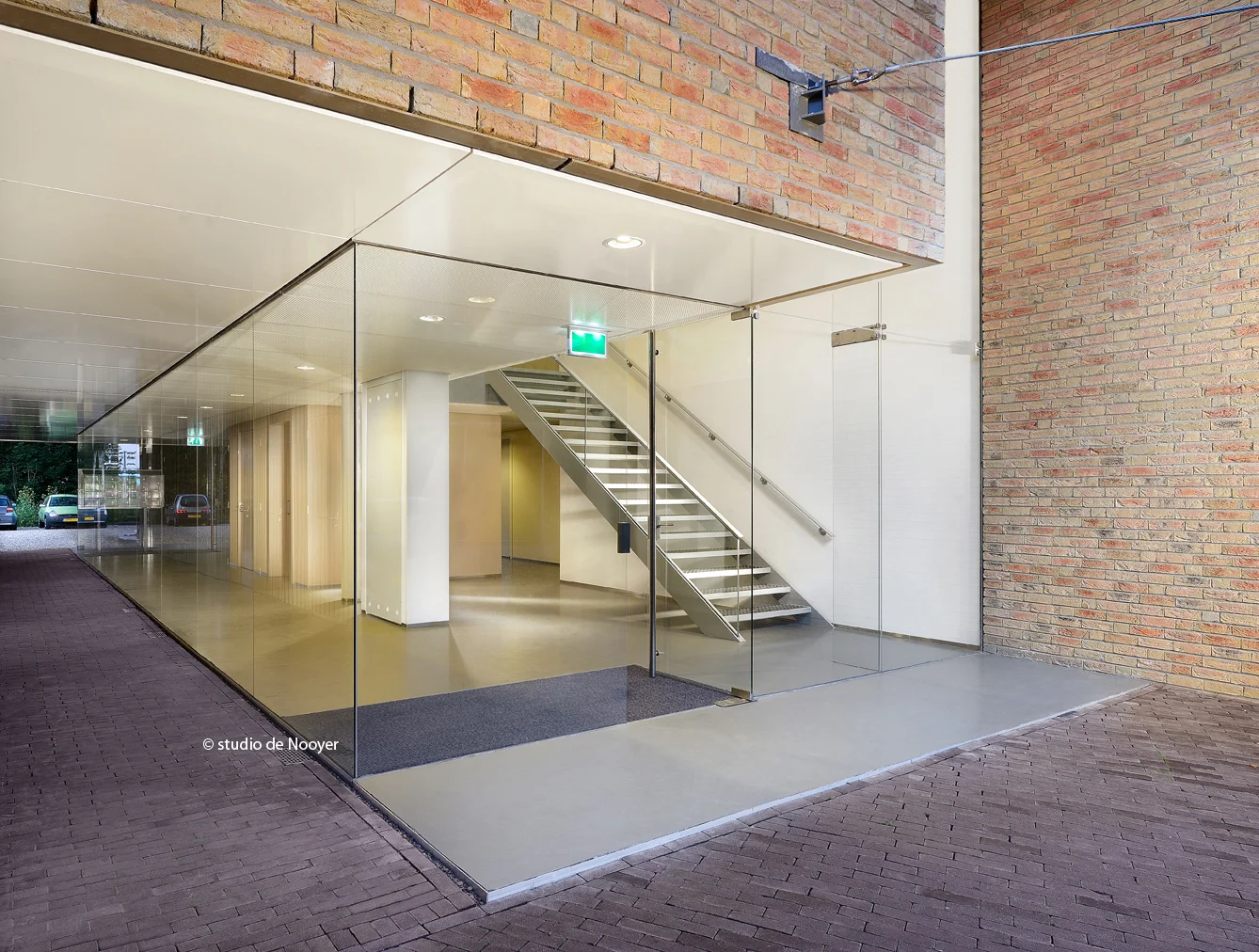 05 CHANGE.NL Almere Bommelveste entreehal.jpg