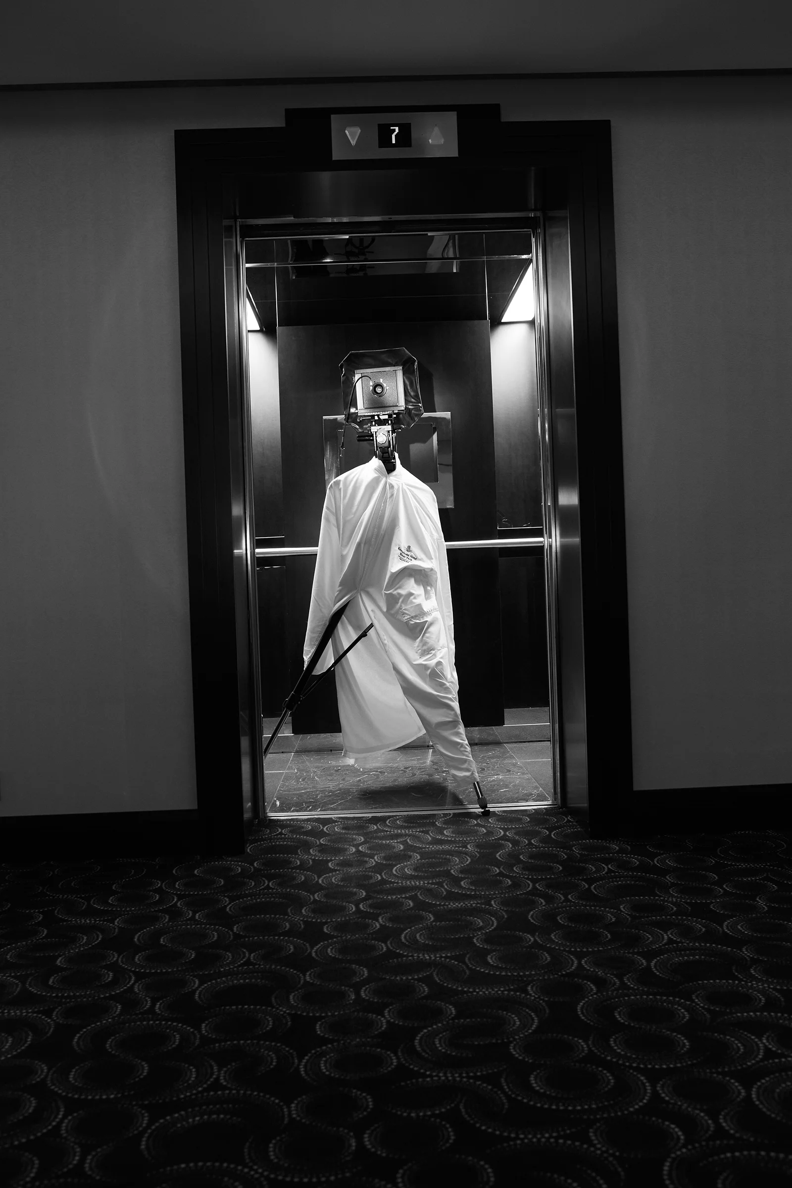 04_05_Sinar in the elevator.jpg