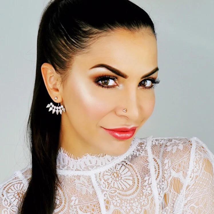 Facetune_04-05-2019-16-38-29.jpg