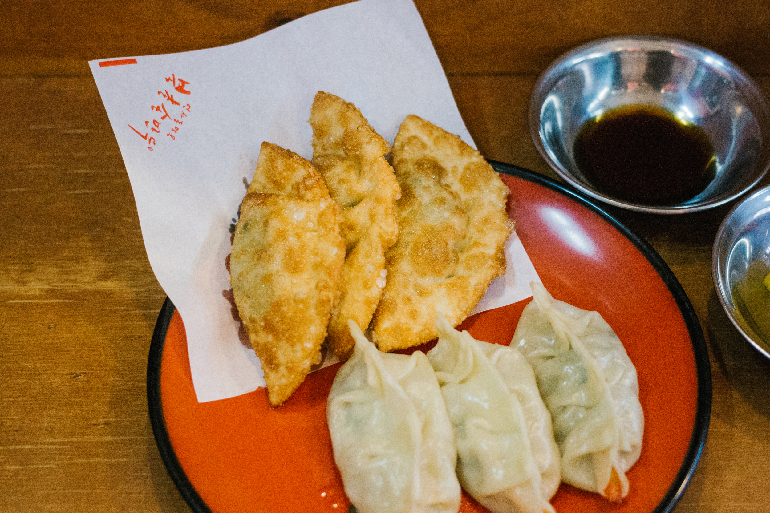 Dumpling break at 북촌손만두 (Bukchon Son Mandoo)
