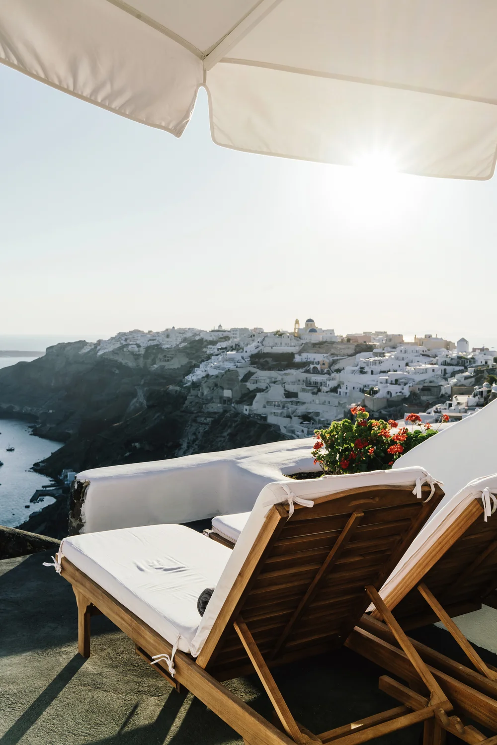Perivolas Perivolas Santorini — Egg Canvas