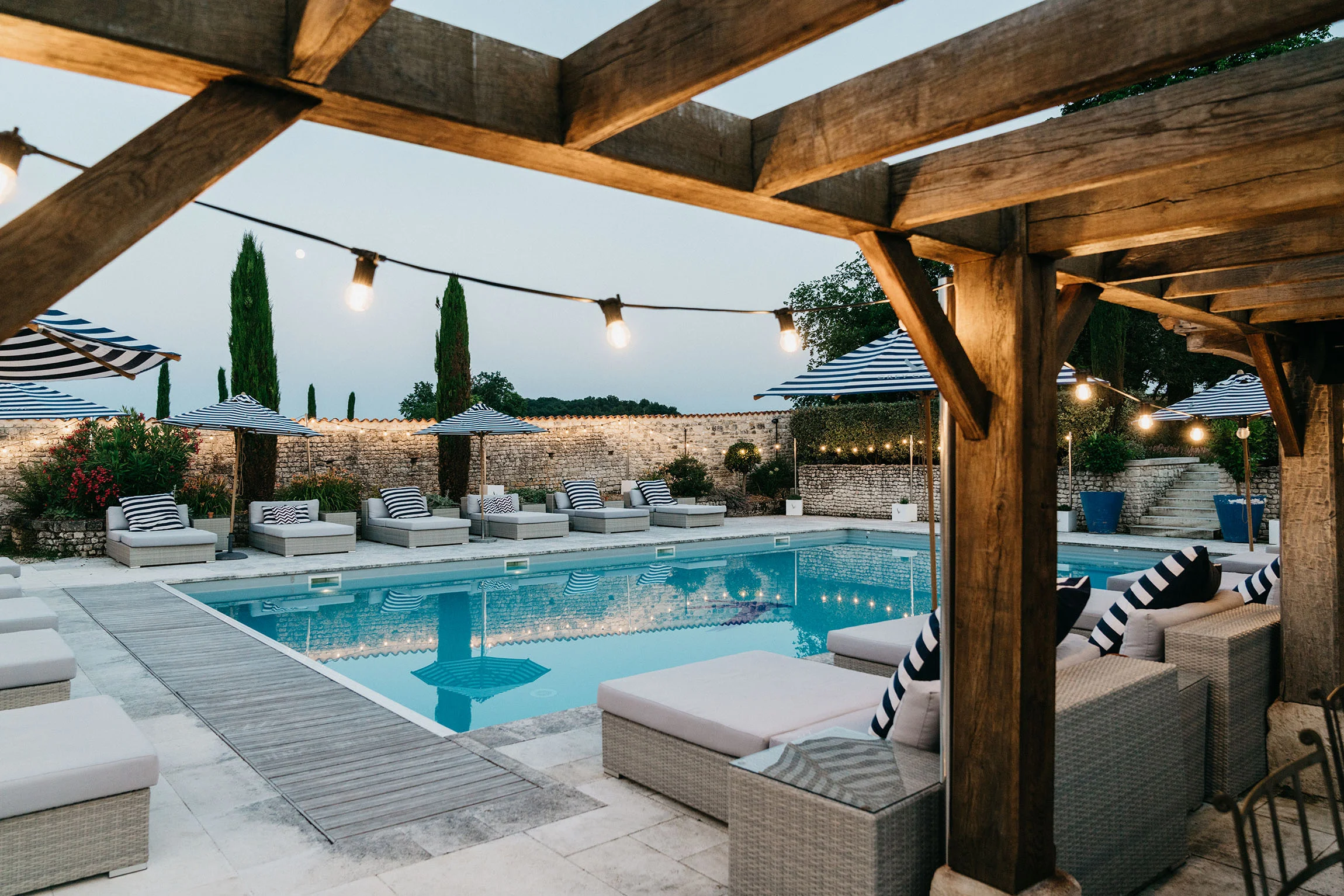 The most delicious steak dinner poolside