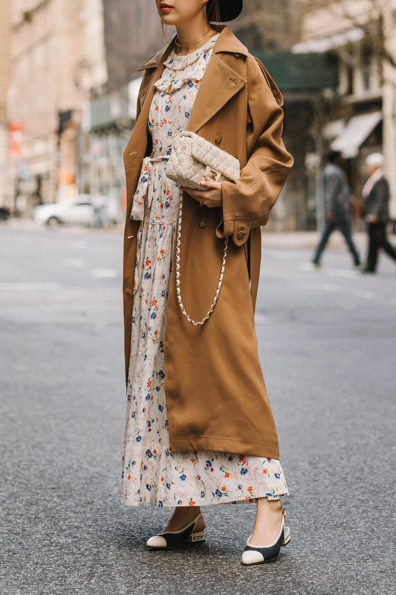 Aritzia Jacket , Doen Dress , CHANEL Shoes, CHANEL Bag, Azlee Necklace , WWAKE Necklace , Hirotaka Earrings