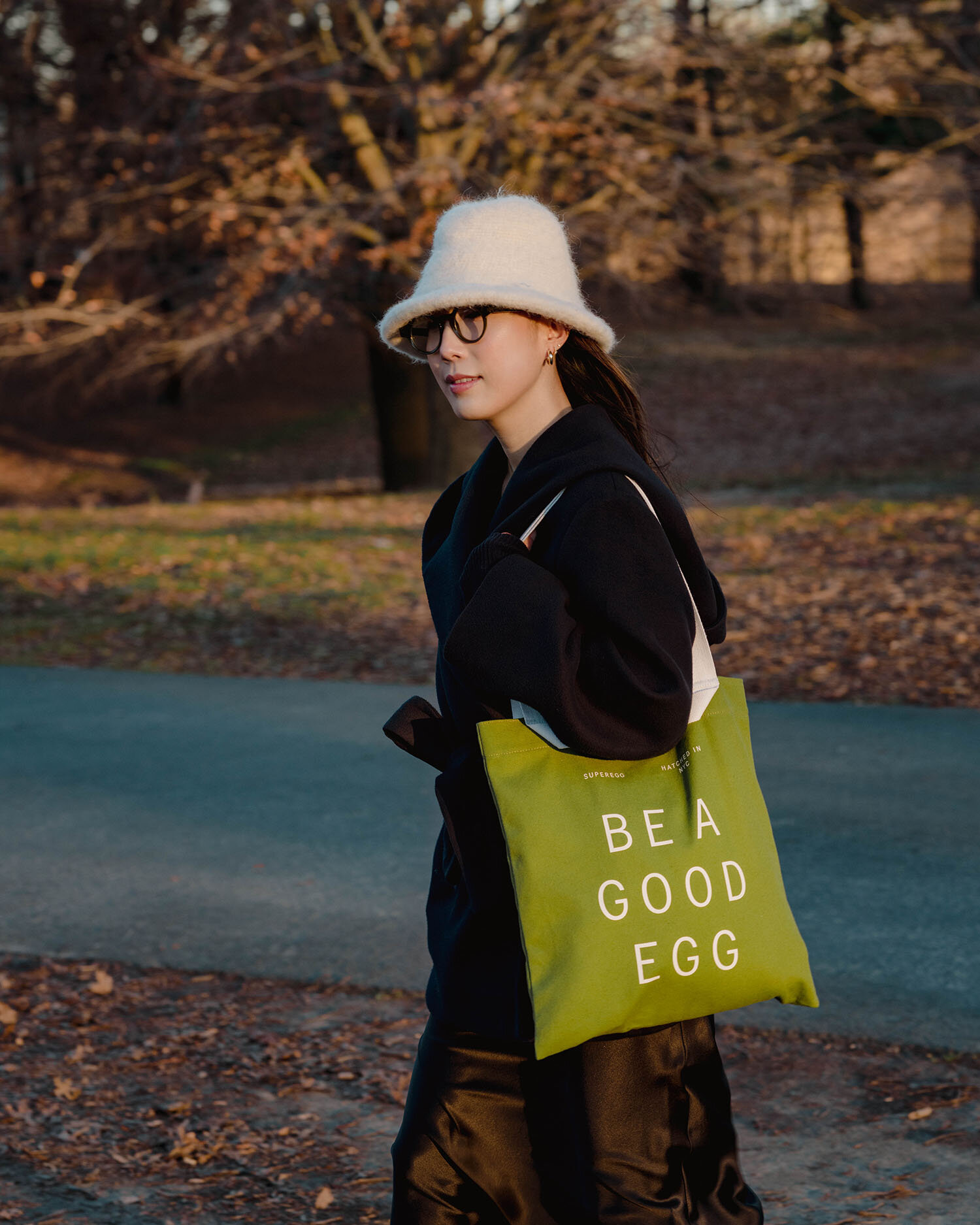 Be A Good Egg Tote