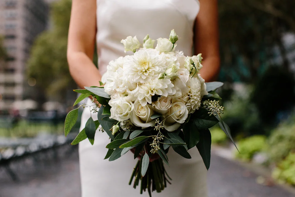 Photography: Vik Photography Planning: Dawn Mauberret Events Venue: Bryant Park Grill
