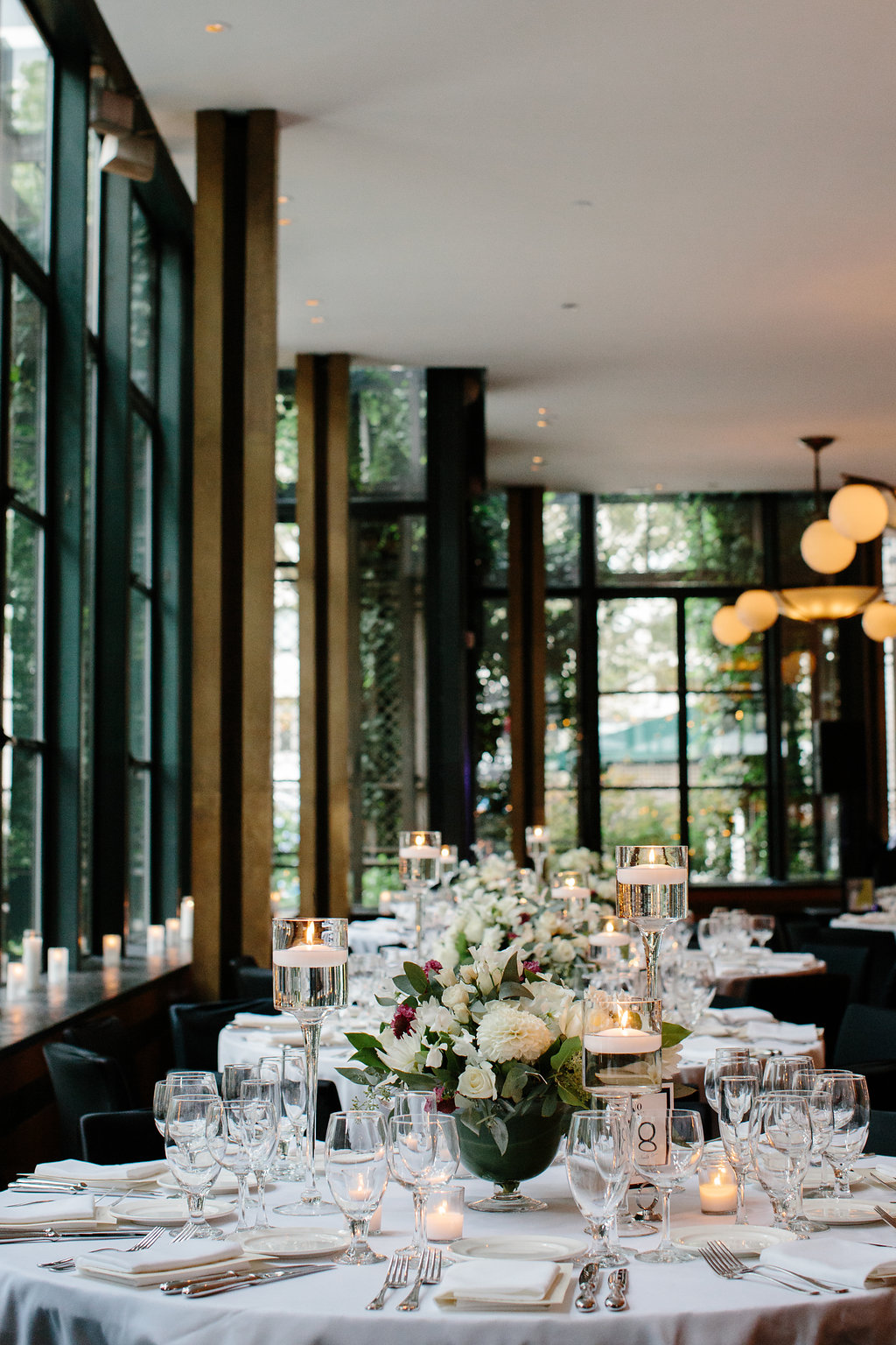  Photography:  Vik Photography   Planning:  Dawn Mauberret Events   Venue:  Bryant Park Grill  