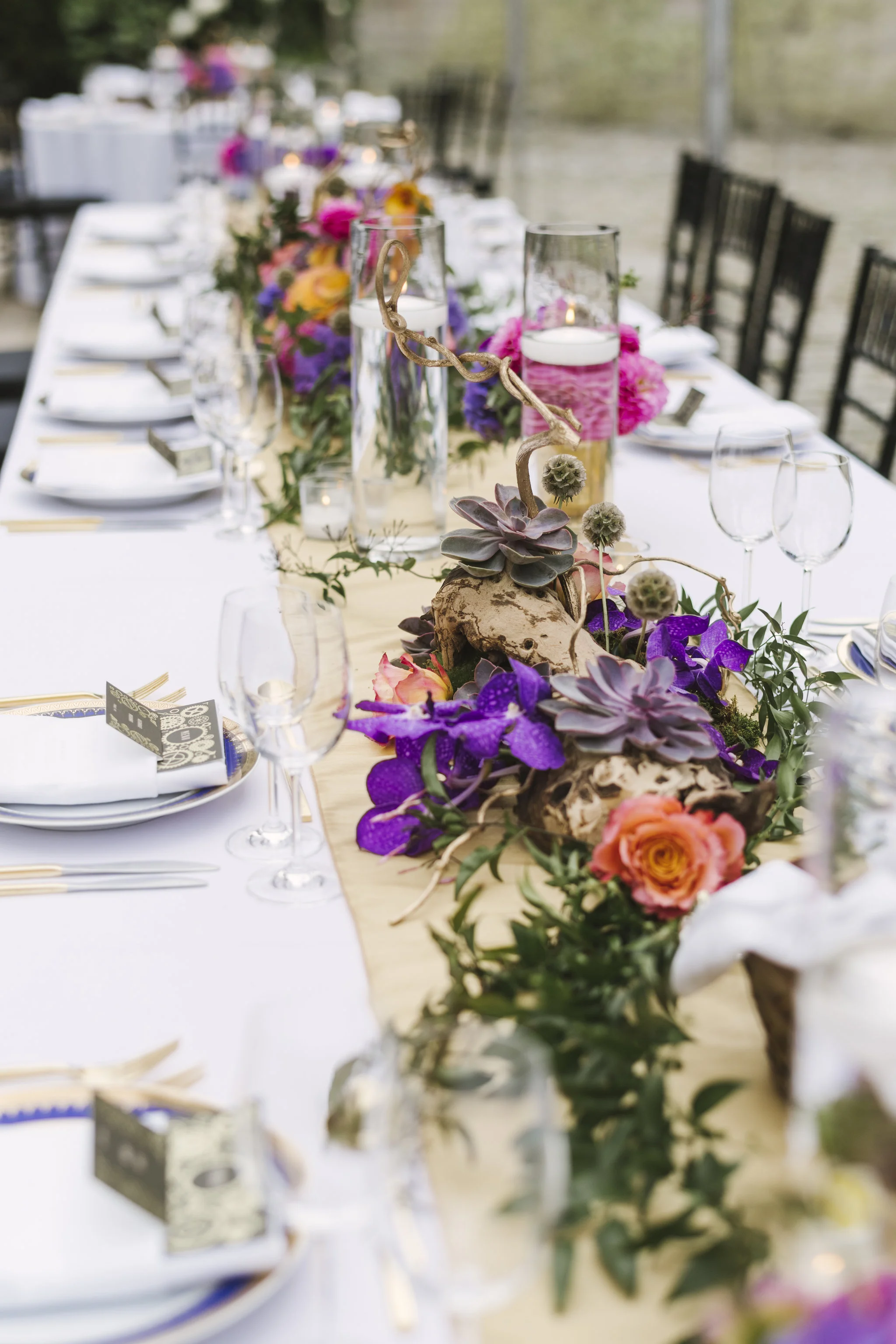 Photography: Alicia King Photography Planning: Color Pop Events Venue: The Foundry