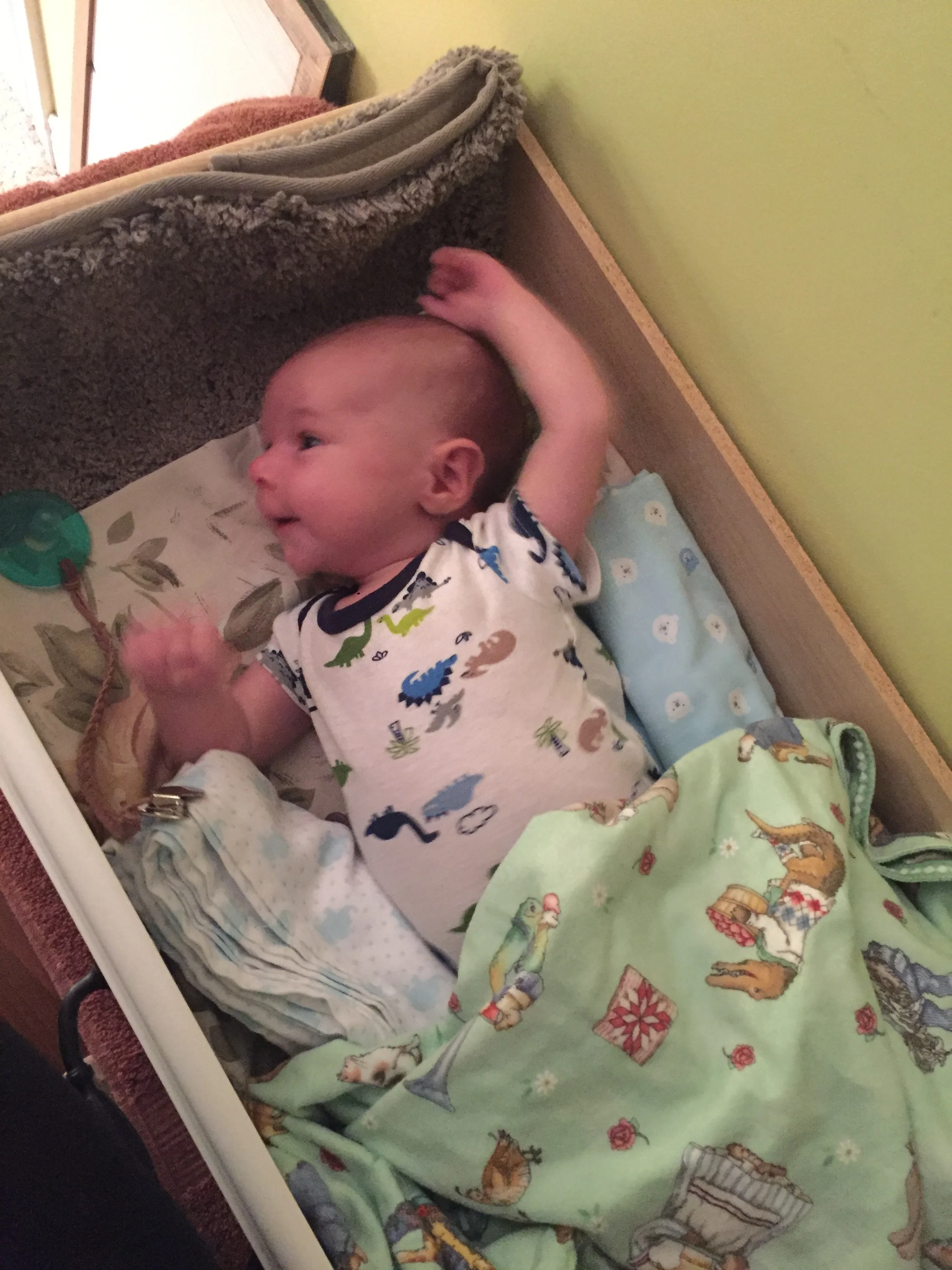  Loving to play in his bed at Grandee’s house. He likes to play in it more than sleep haha! 
