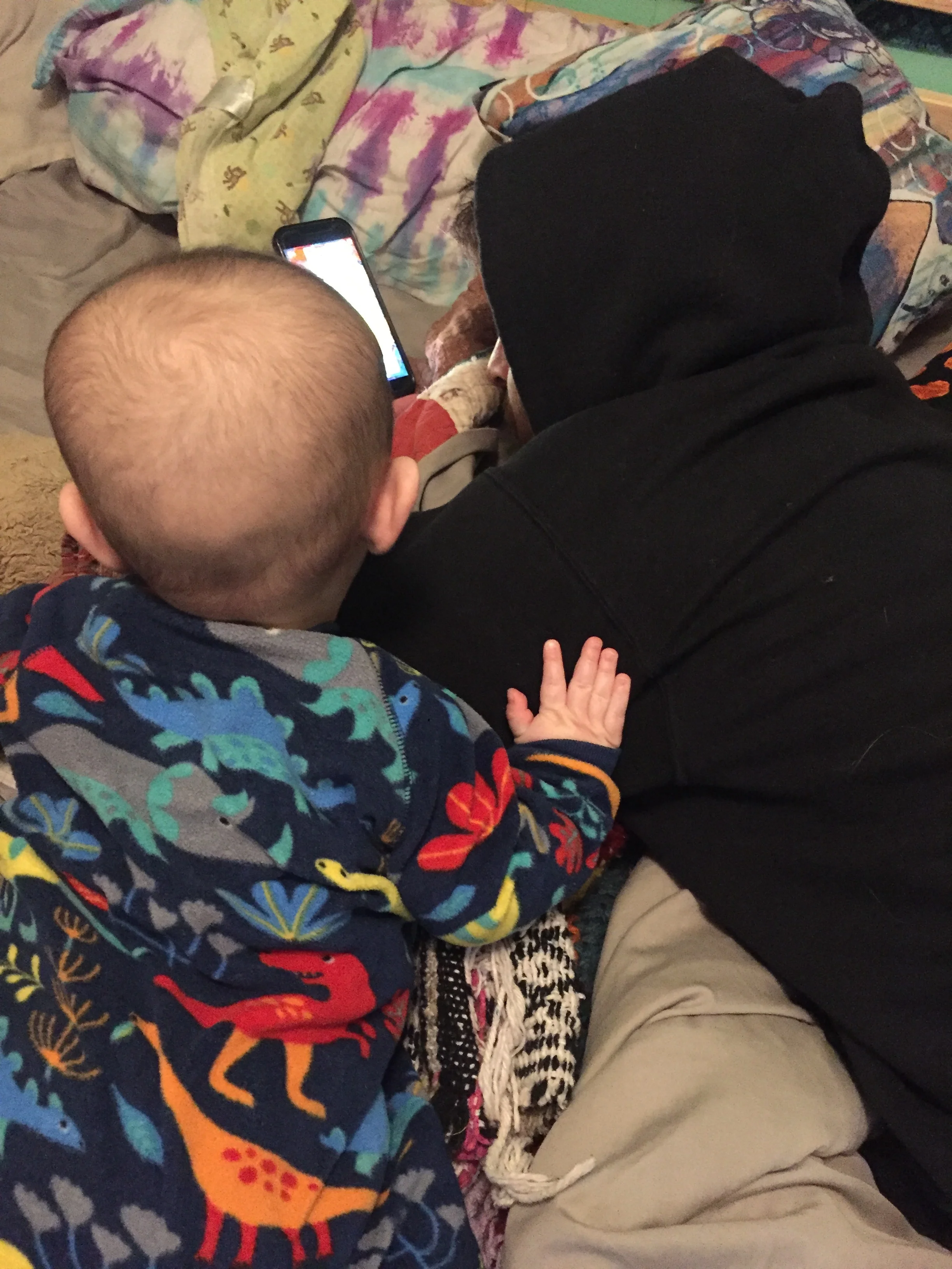  Helping dad answer emails 