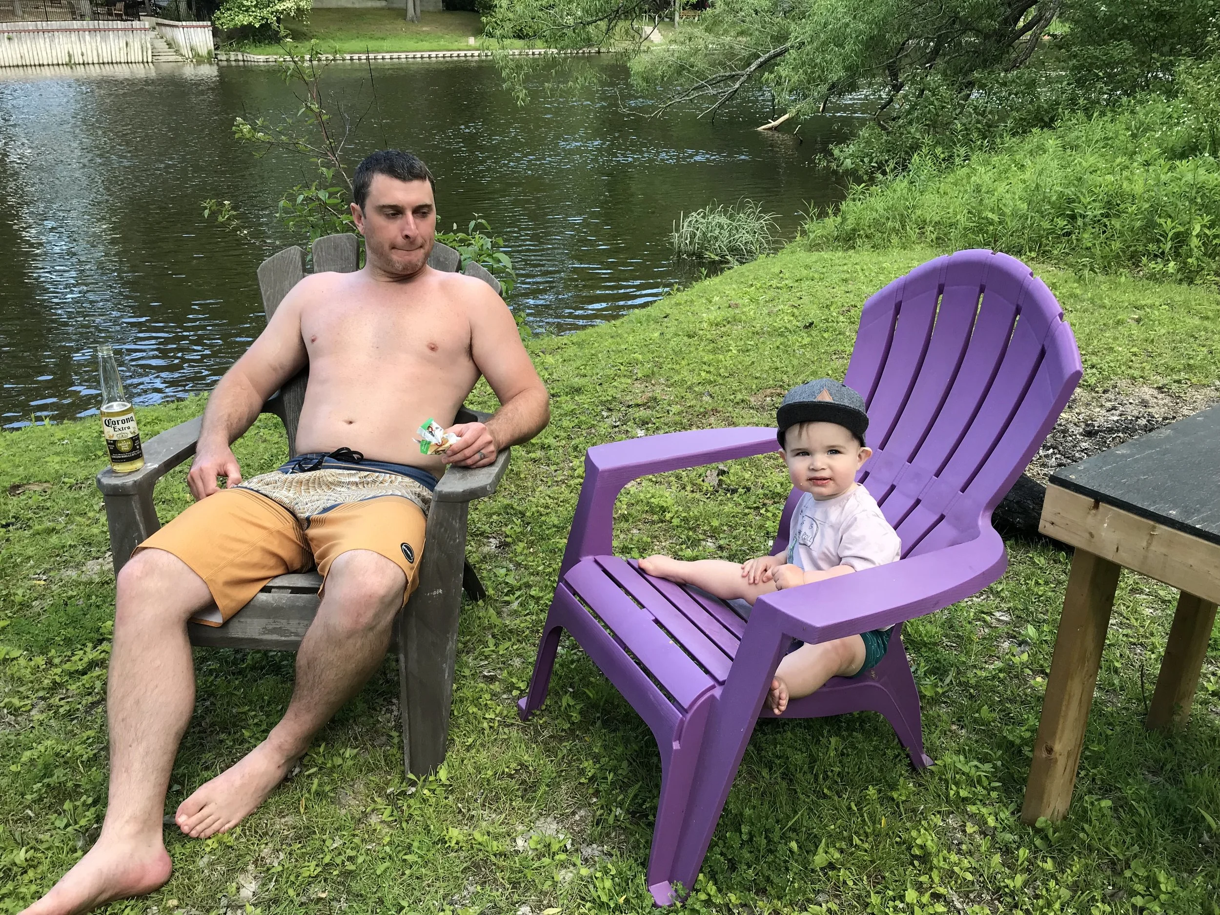  Weekend afternoon snacks by the river. 