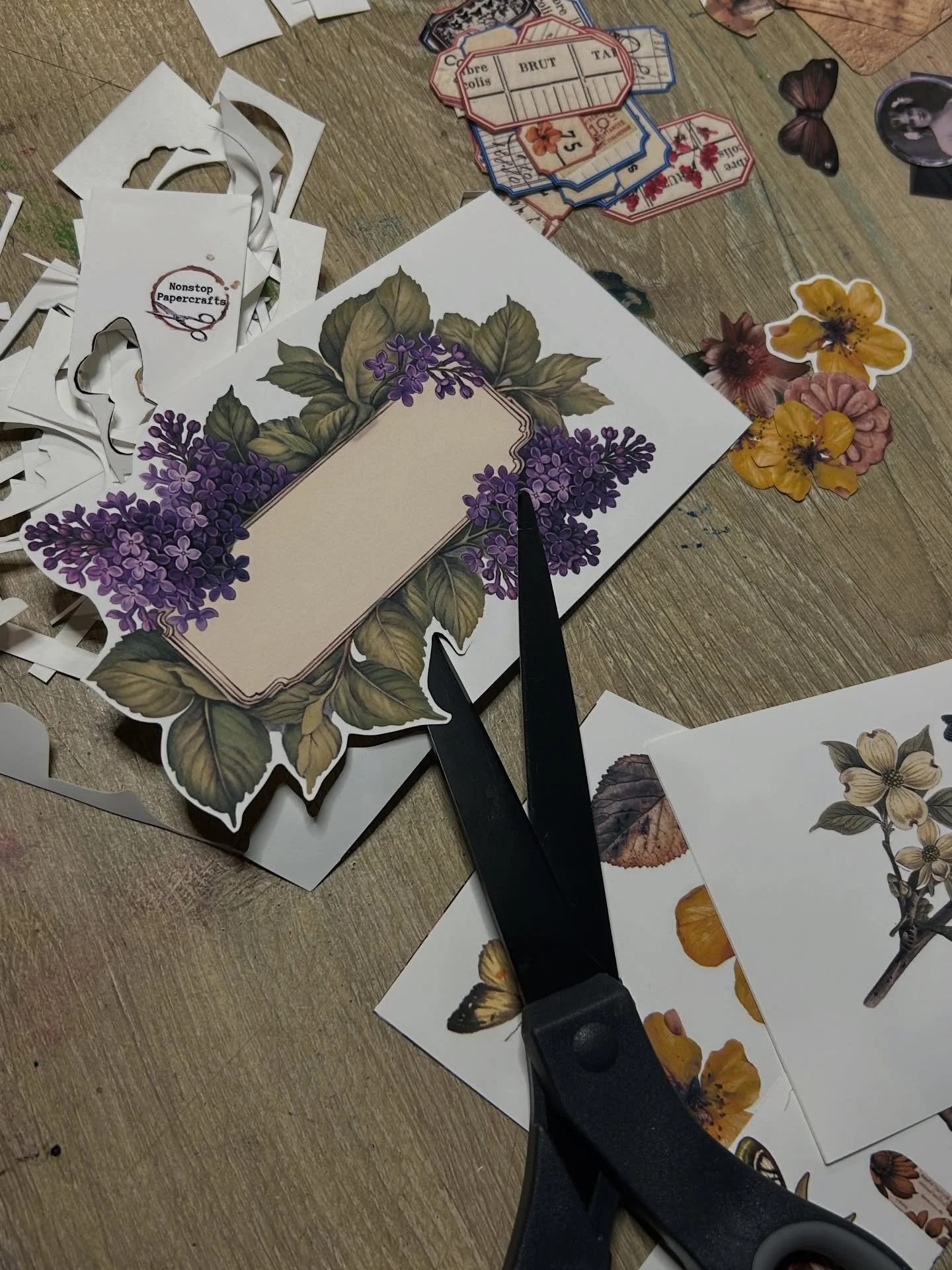 Since I got a colour printer, for the first time in over 5 years, I can&rsquo;t stop printing out stickers. Any workshop that offers free collage bits, or ones I&rsquo;ve picked up from other places, I&rsquo;ve been printing them onto sticker paper t