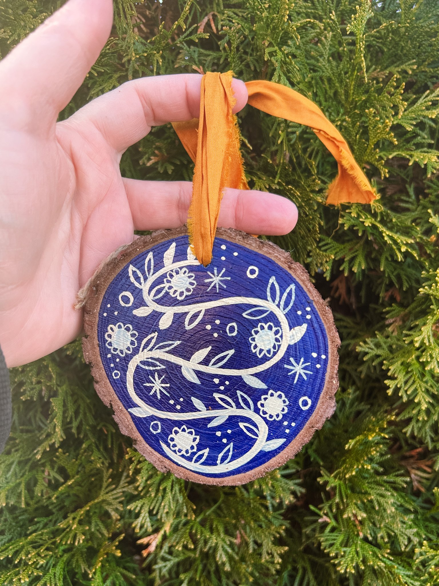 iv, simple folk hand painted wood ornament