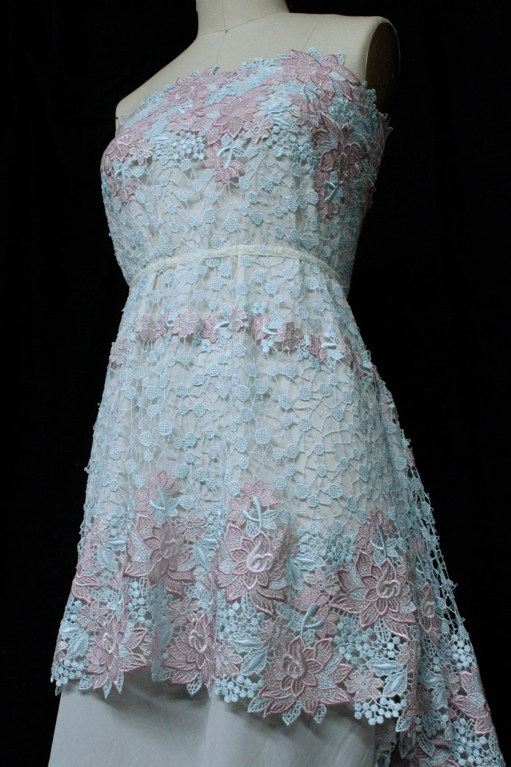 2 1/4 Yds Italian Light Blue and Pink Guipure Lace $265 Mendel Goldberg Fabrics NYC 2 1/4 Yds Italian Light Blue and Pink Guipure Lace $265 Mendel Goldberg Fabrics NYC