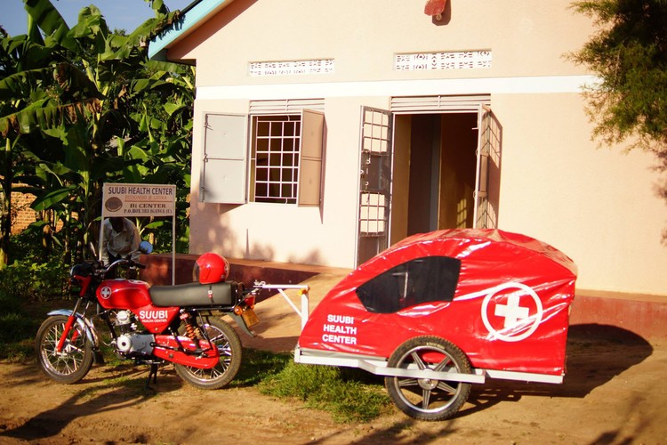 In 2010, Mama Hope partnered with the Mukisa family to fulfill their dream of providing health care to their community in Budondo.