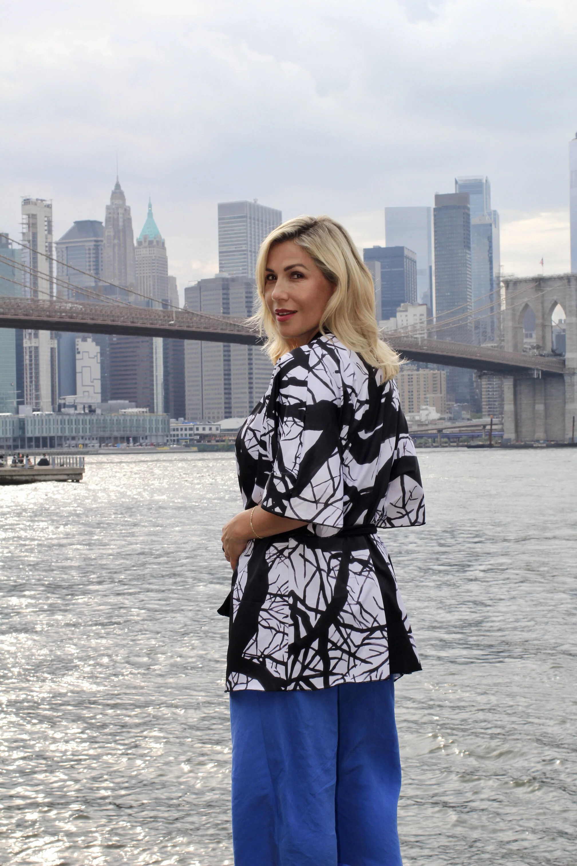 Camus Kimono Aysun 2.jpeg