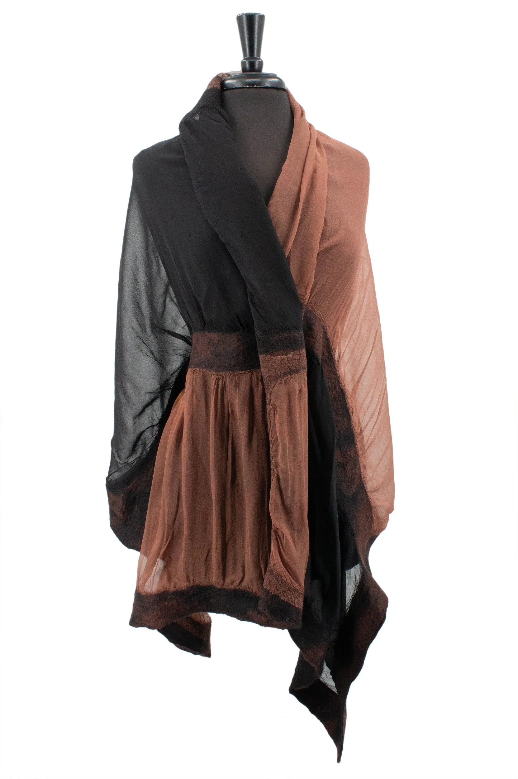 GWHblk and cinnamon robed.jpg