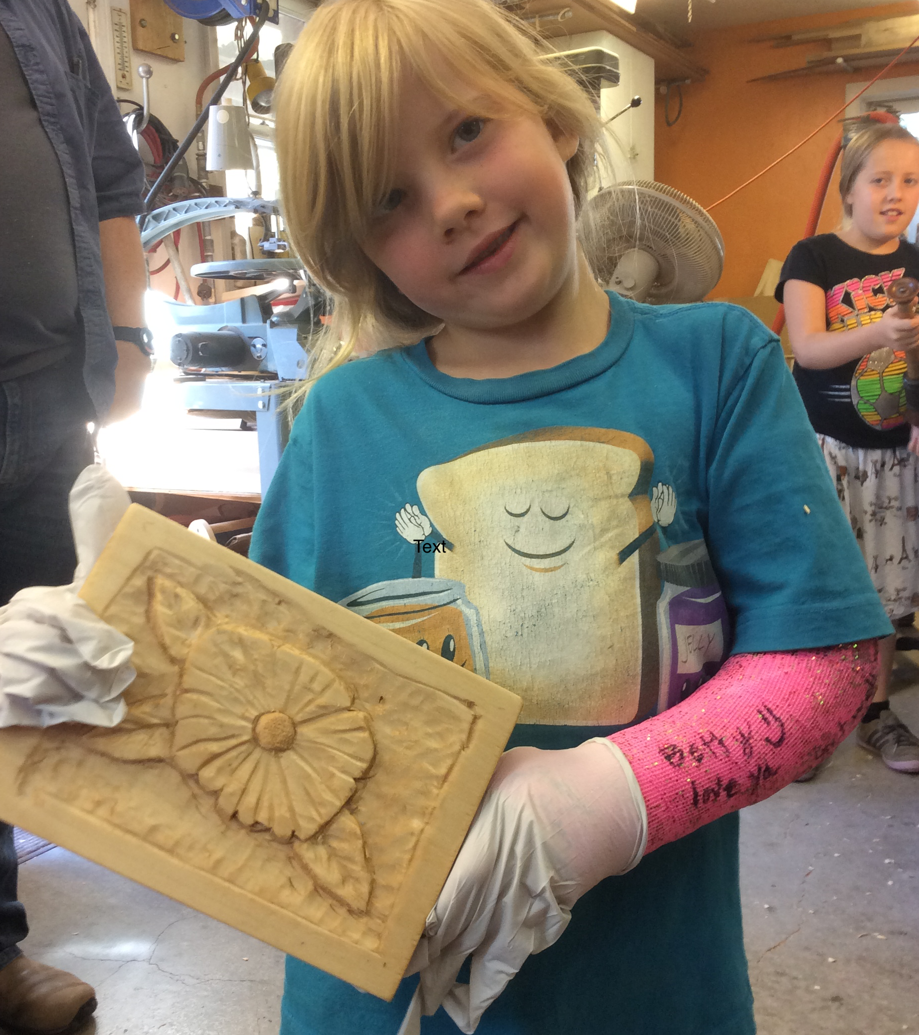 Echo's little sister, 5 and 3/4 year old Sephy, finished her flower. She didn't let a broken arm keep her from finishing. 