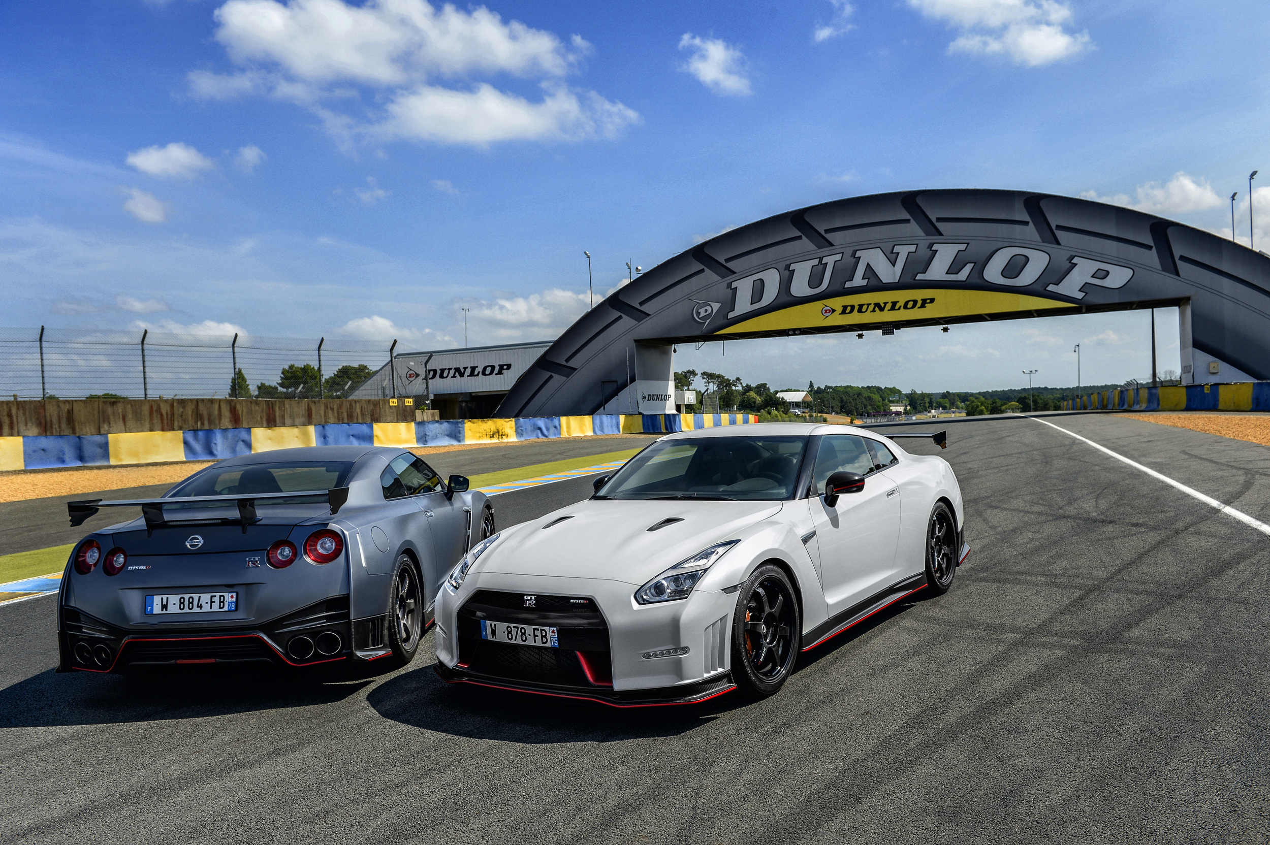 GT-R_NISMO_33.jpg