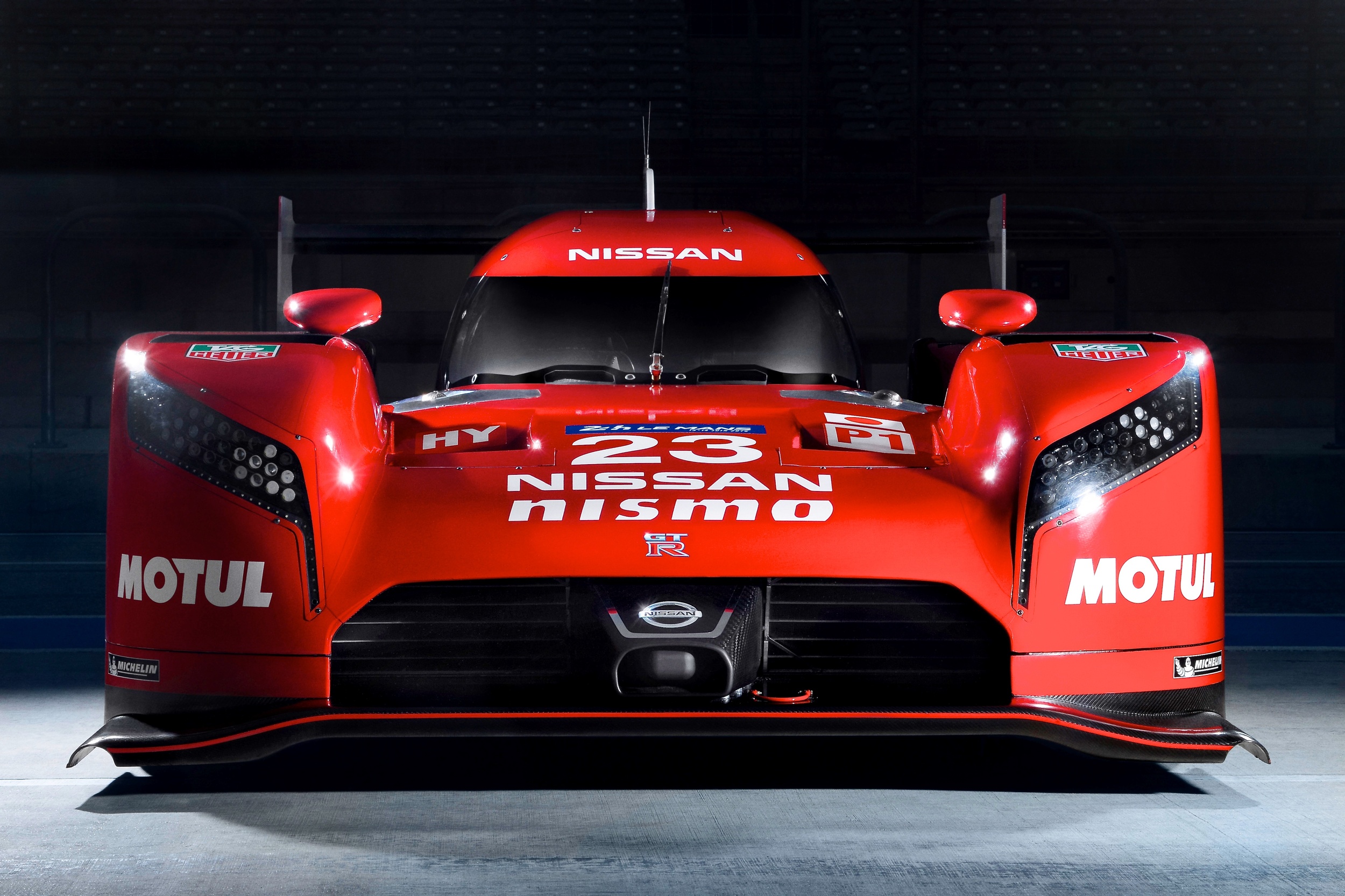 Nissan_LMP1_featured_4.jpg