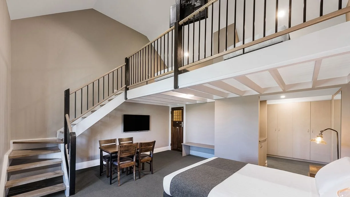 best-western-olde-maritime-warrnambool-hotel-motel-accommodation-luxury-heritage-mezzanine-room3.jpg