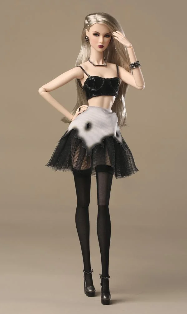 articulated fashion dolls