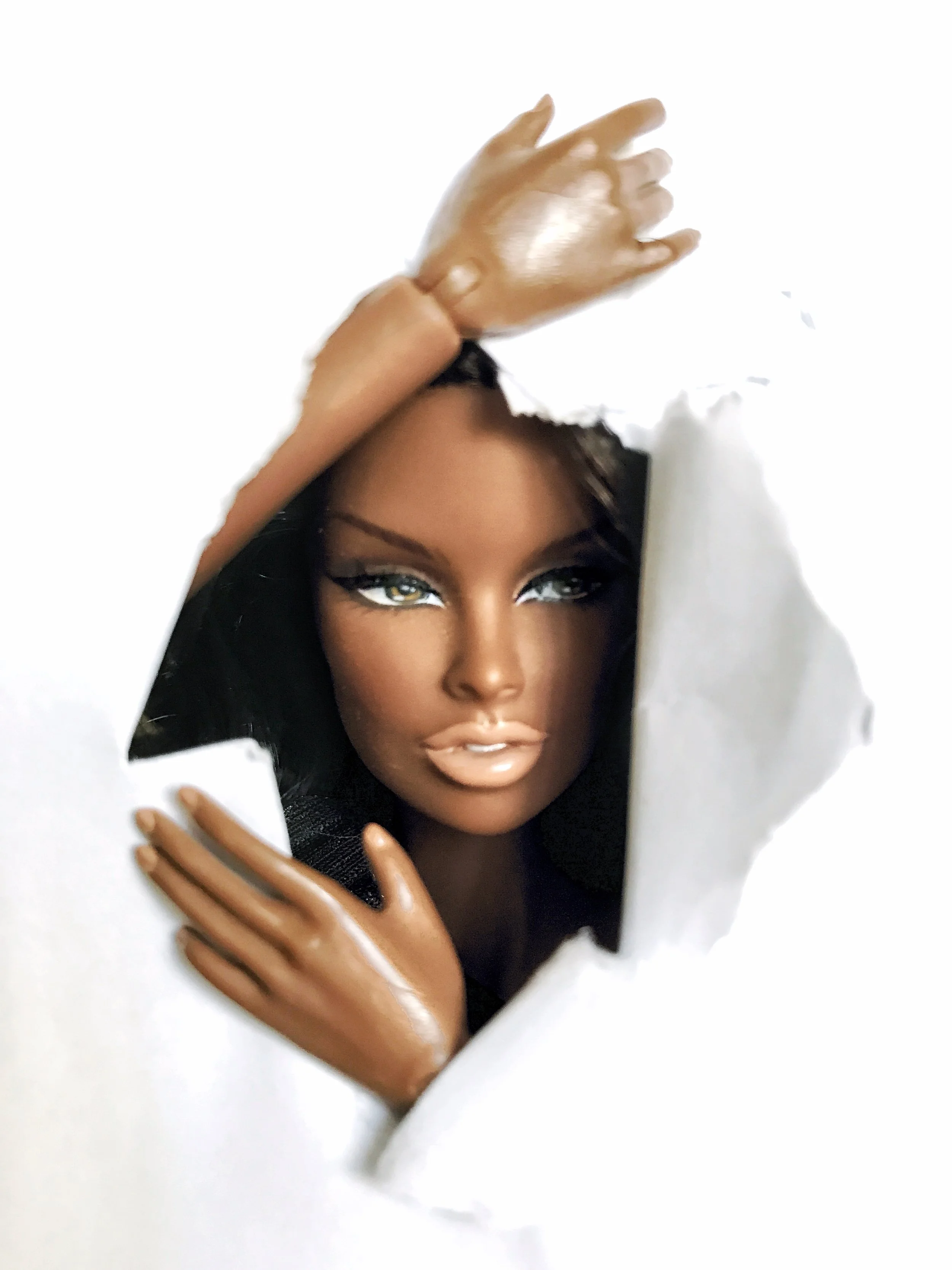 Project Paper: Second Skin Vanessa Perrin. Inspired by the editorial "Breakout artists"photographed by JR for Harper's Bazaar June/July 2017