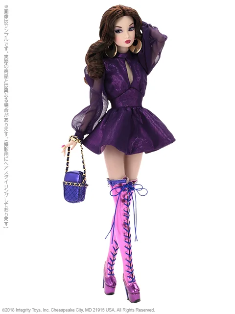 Dancing-Queen-Kylie_002.jpg