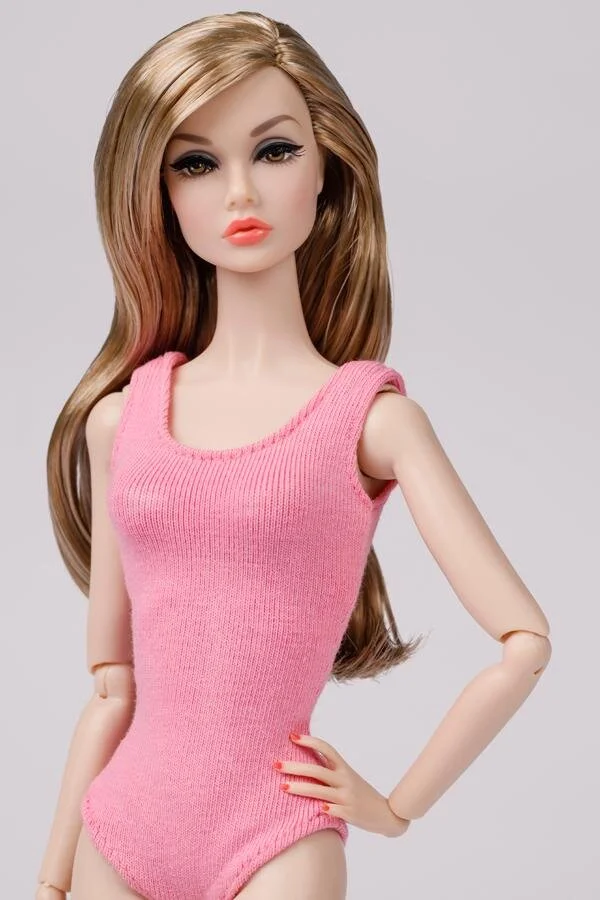 Lowres_PP161_CU_Poppy_parker_cool.jpg