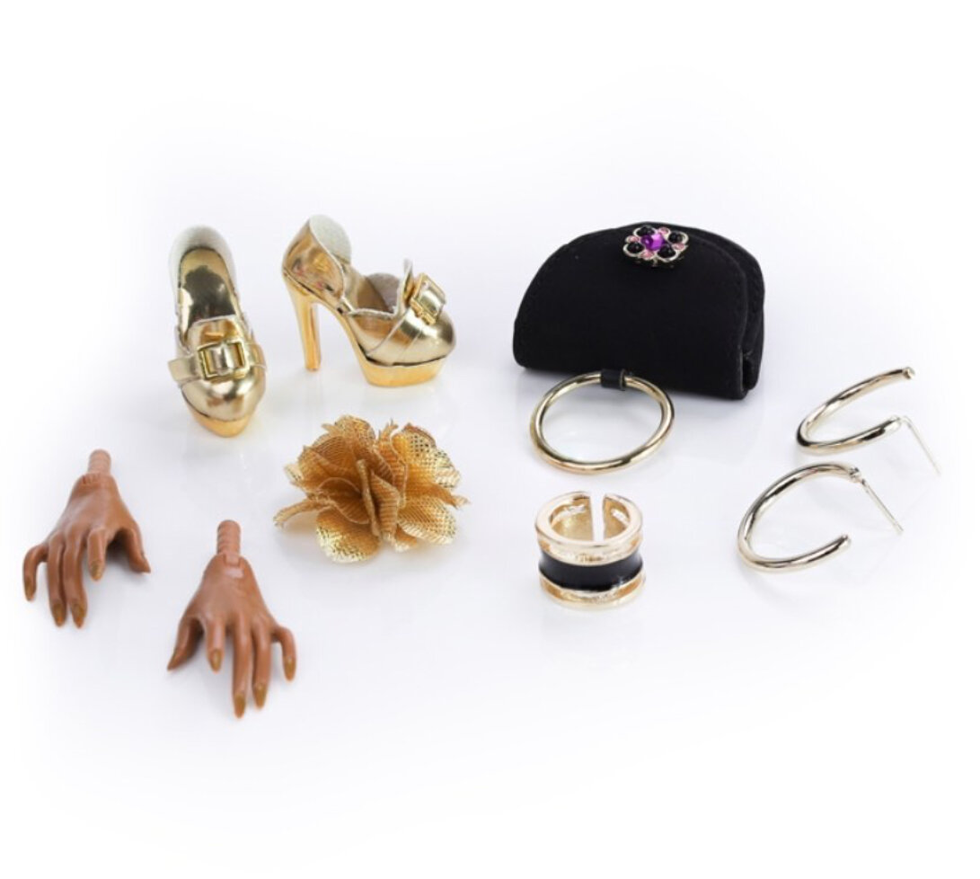 Janay_Carry_On_welcome_doll_Integrity_Toys_Convention_Legendary_image_accessories.jpeg
