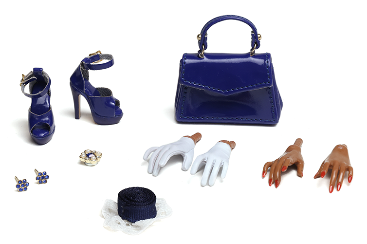 Home_At_Last_Aurelia_Gray_doll_East59th_73040_accessories.png