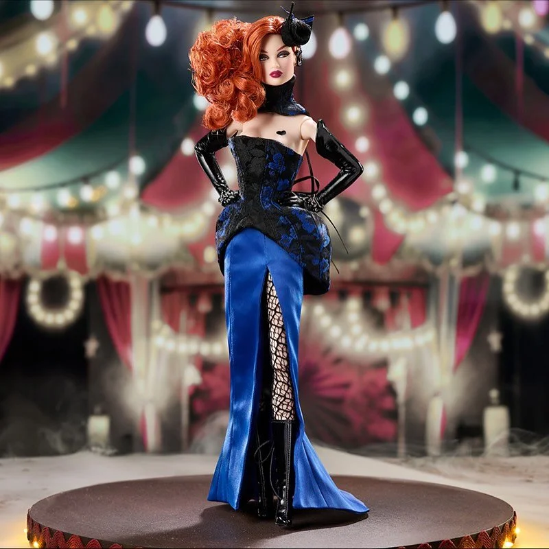 Le Cirque Cabaret continues in the Entertainment tent and the Concession Stand. @integrity_toys 2025 online event in place of a convention kept on the reveals with two dolls, three outfits and a bag pack. Read more at my website, link in bio and stor