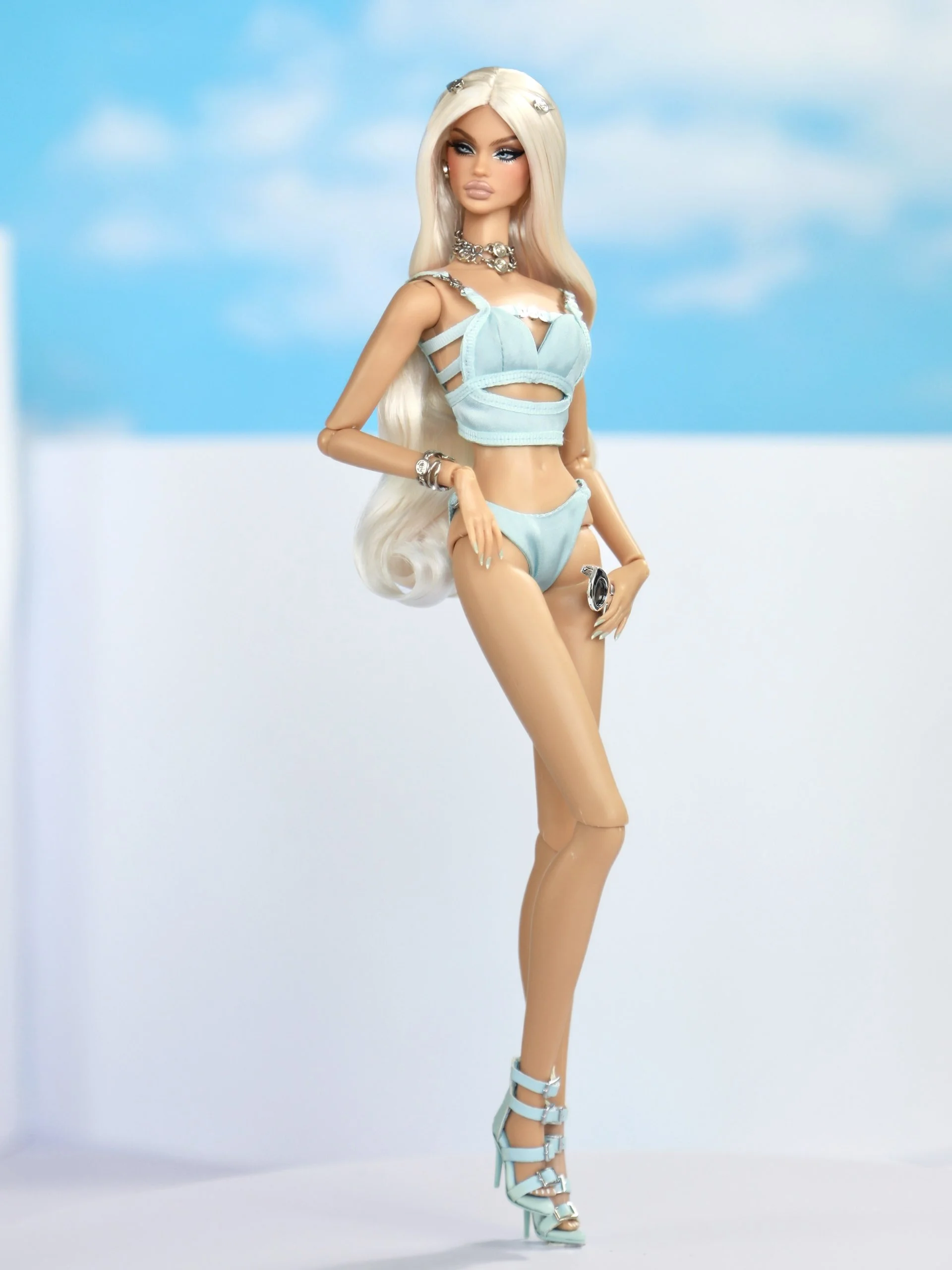Menthe Reverie Lucia Diaz doll GMColl
