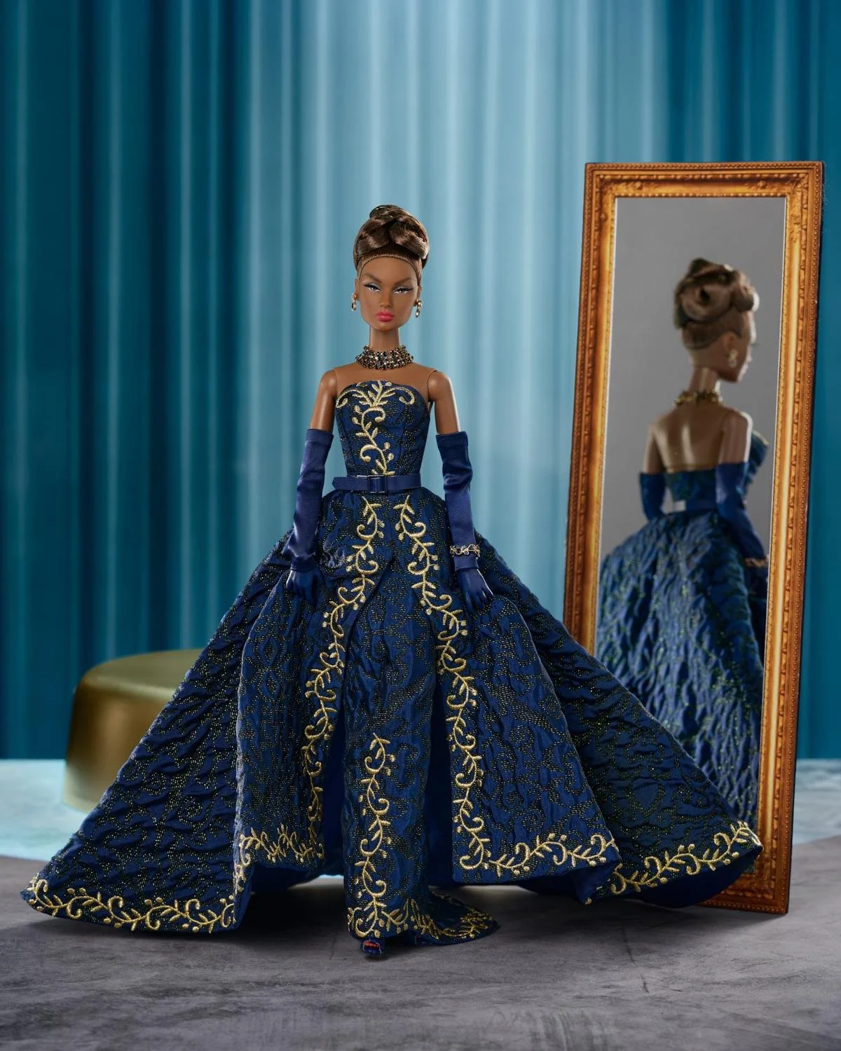 A Shimmering Experience  Della Roux doll