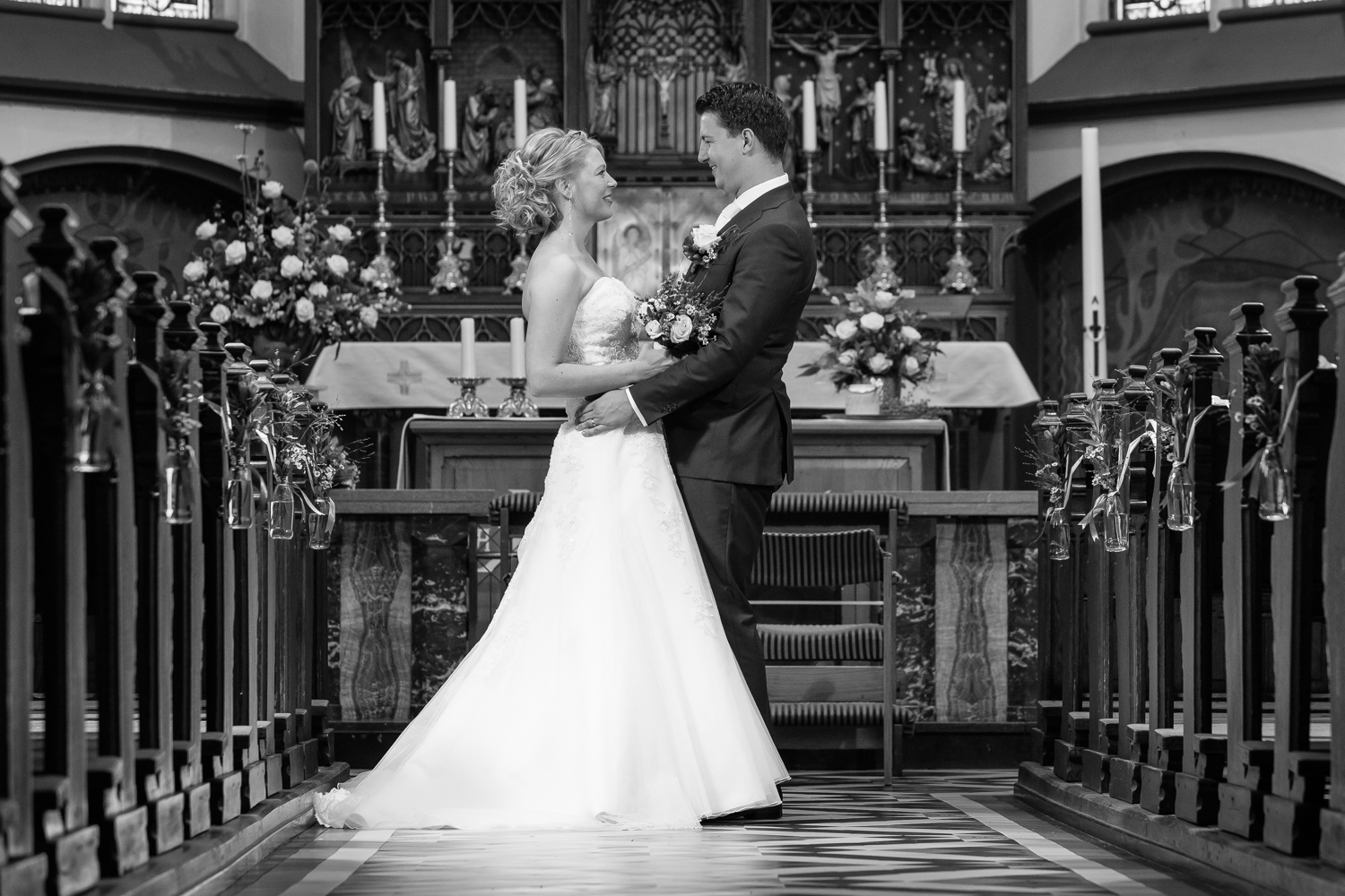 Bruidsfotografie in de kerk