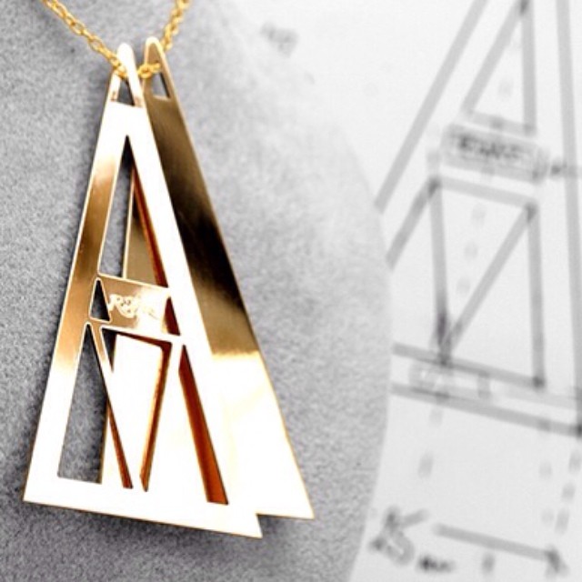 Individualize your style with RiVazi Tri Necklace.
#rivazi #necklace #jewelry #gold #silver #bronze #one #style #different #tri #triangular #nyc #fit #fashion #trendy