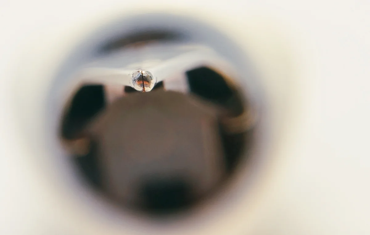 Lamy Safari medium nib, black. Misaligned tines. Photographed with a Sony RX1 through a 8x loupe.