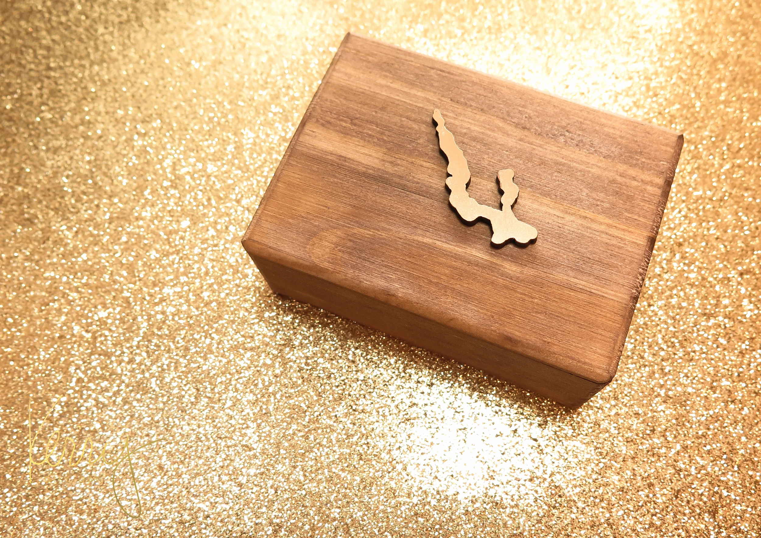 kerry gilligan walloon wood box.jpg