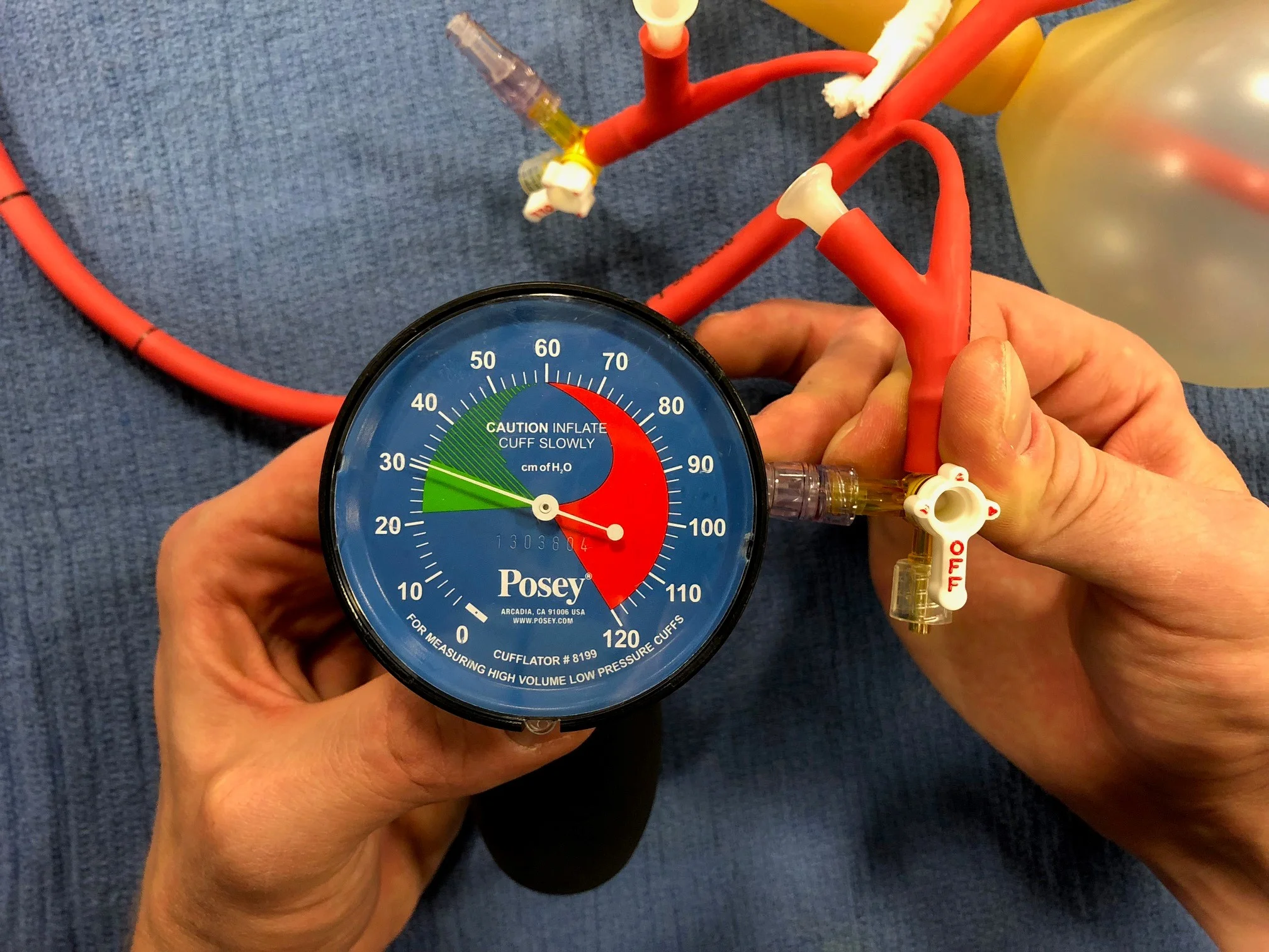 Picture 7: Using Cufflator inflate the esophageal balloon to 30 mmHg