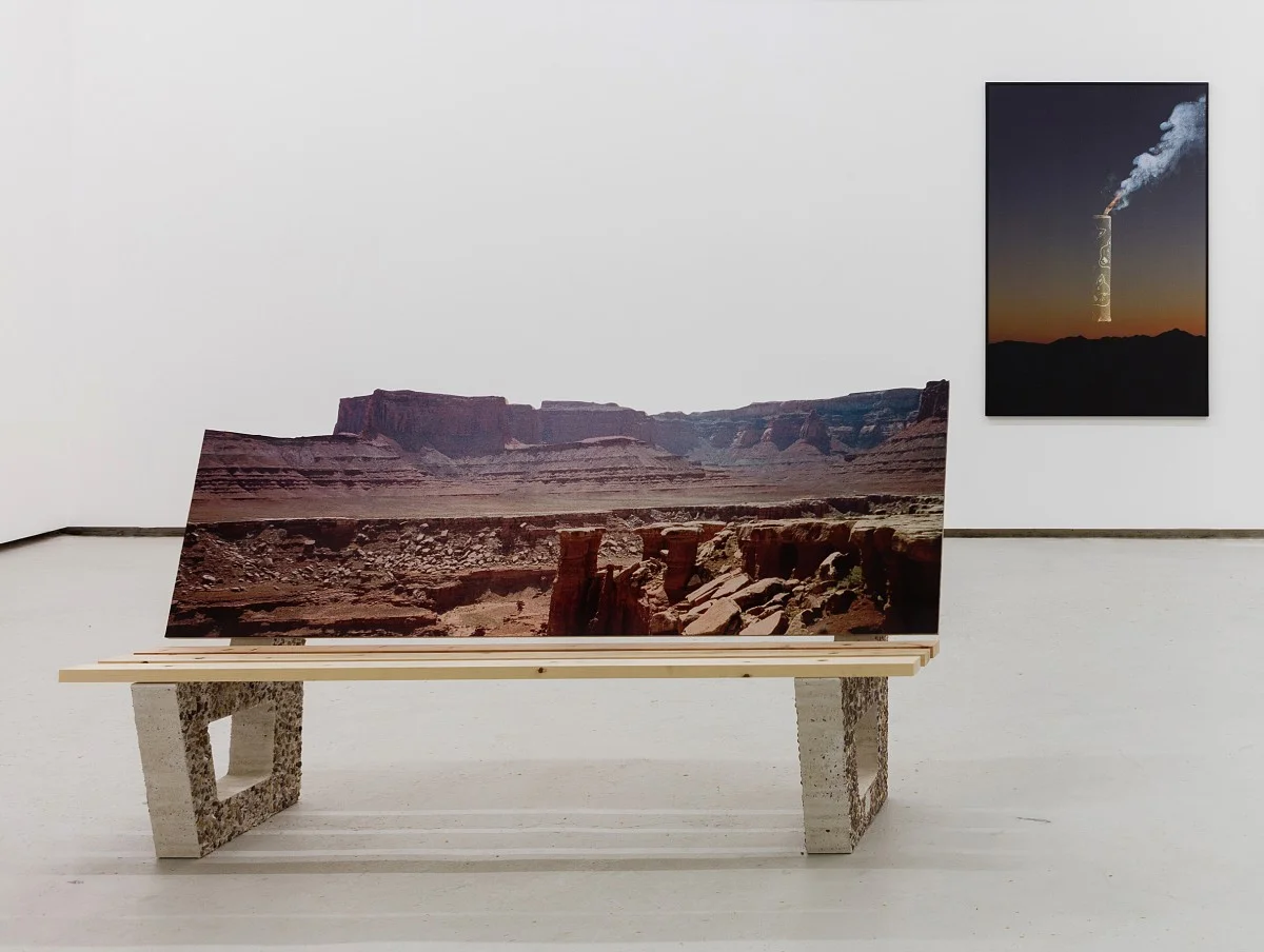 Mind the gap bench