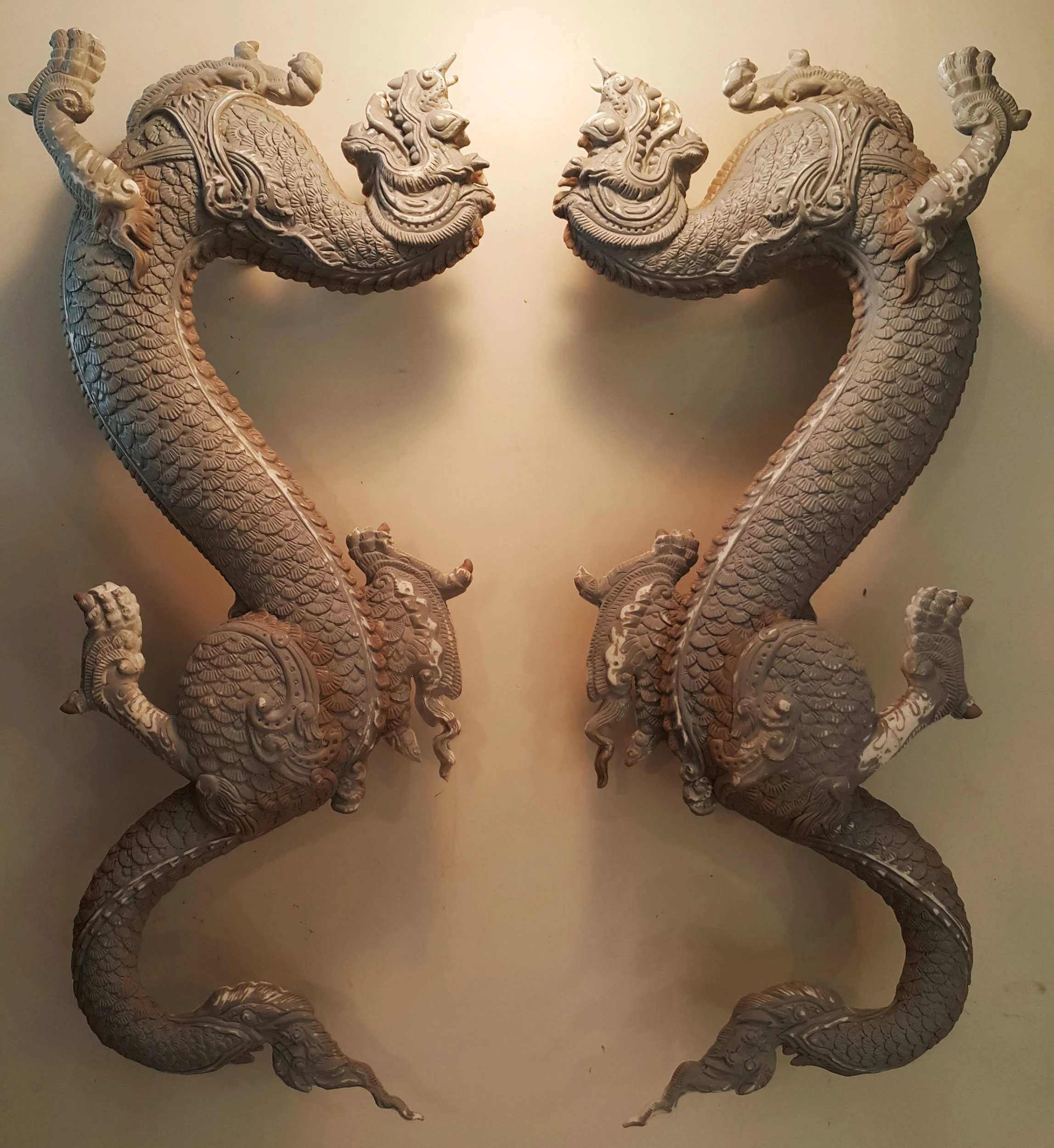 sculpture-dragon-door-handle-clay-2.jpg