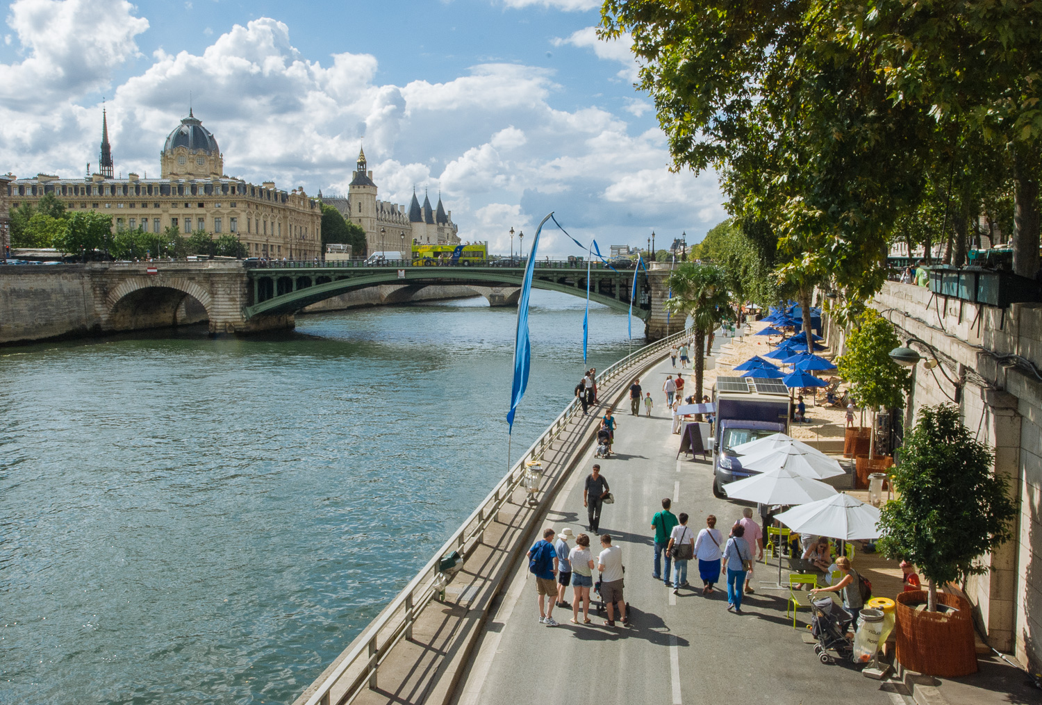 Paris-Plages along the Seine