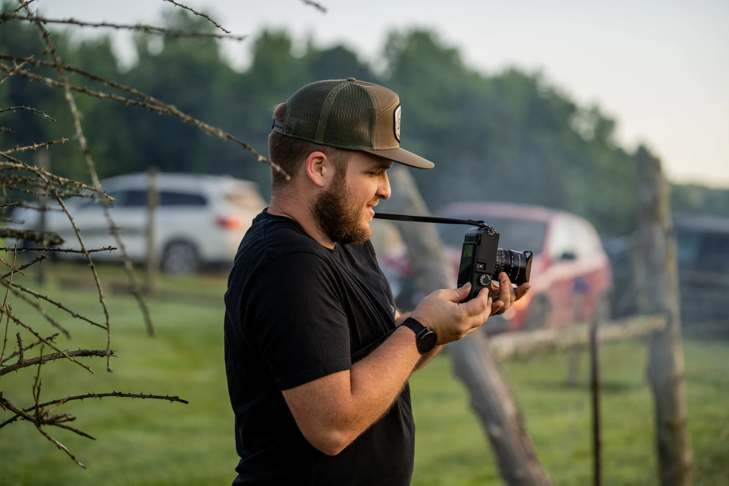 Minimal Gear, Maximum Impact: Crafting Striking Images with a Lean Setup